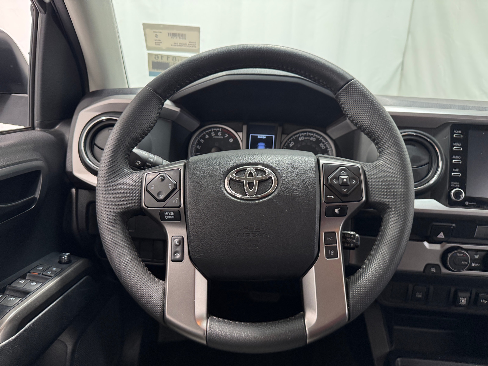 Thumbnail: 2022 Toyota Tacoma - 5