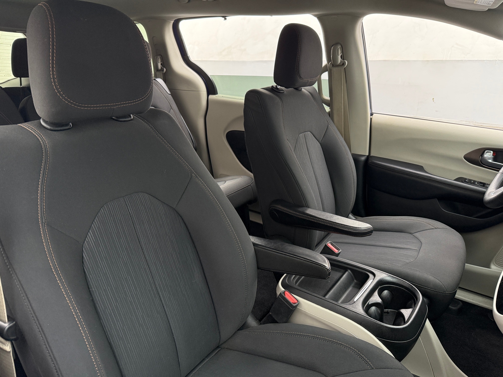 Thumbnail: 2019 Chrysler Pacifica - 2