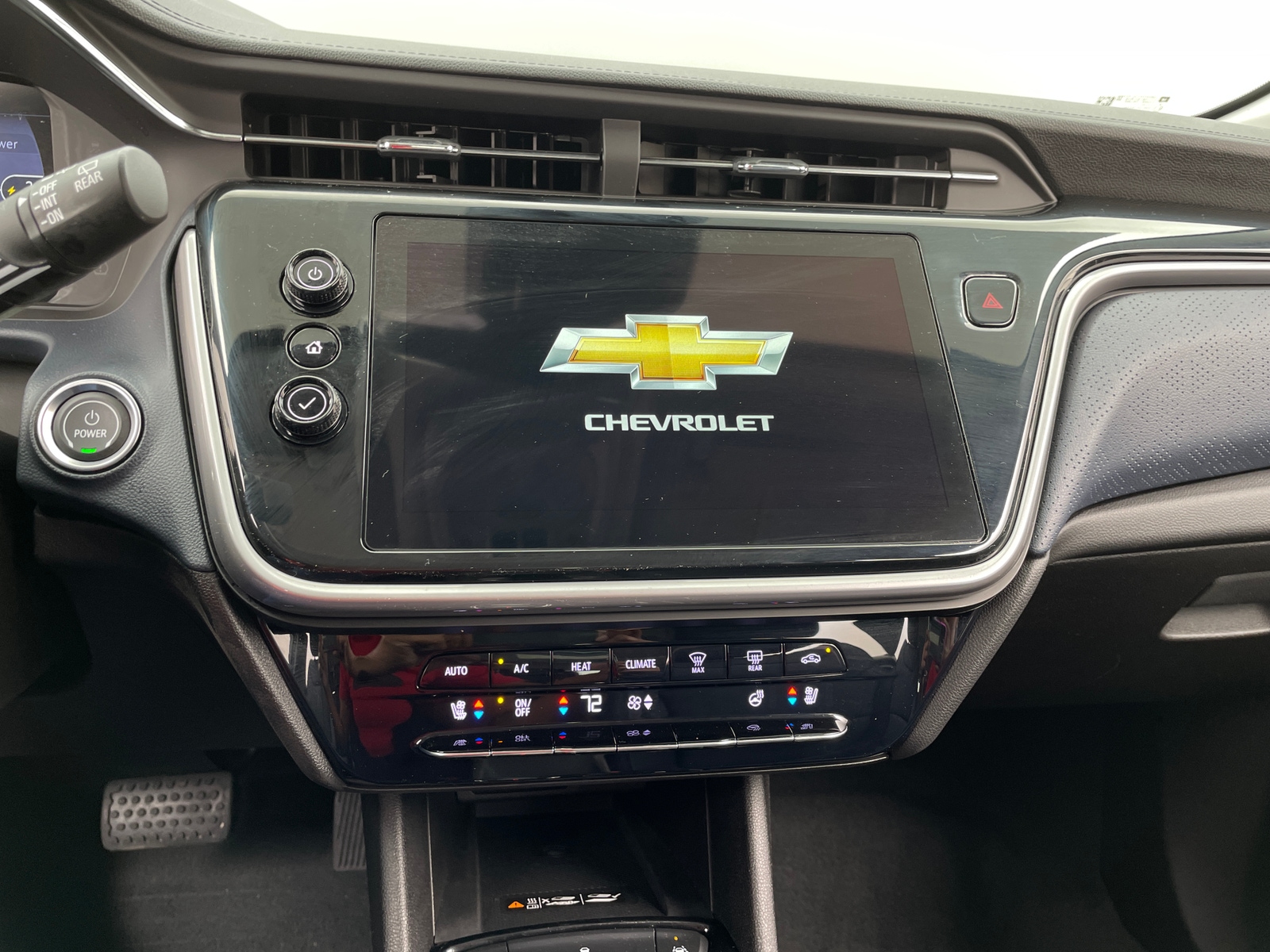 Thumbnail: 2023 Chevrolet Bolt EUV - 3