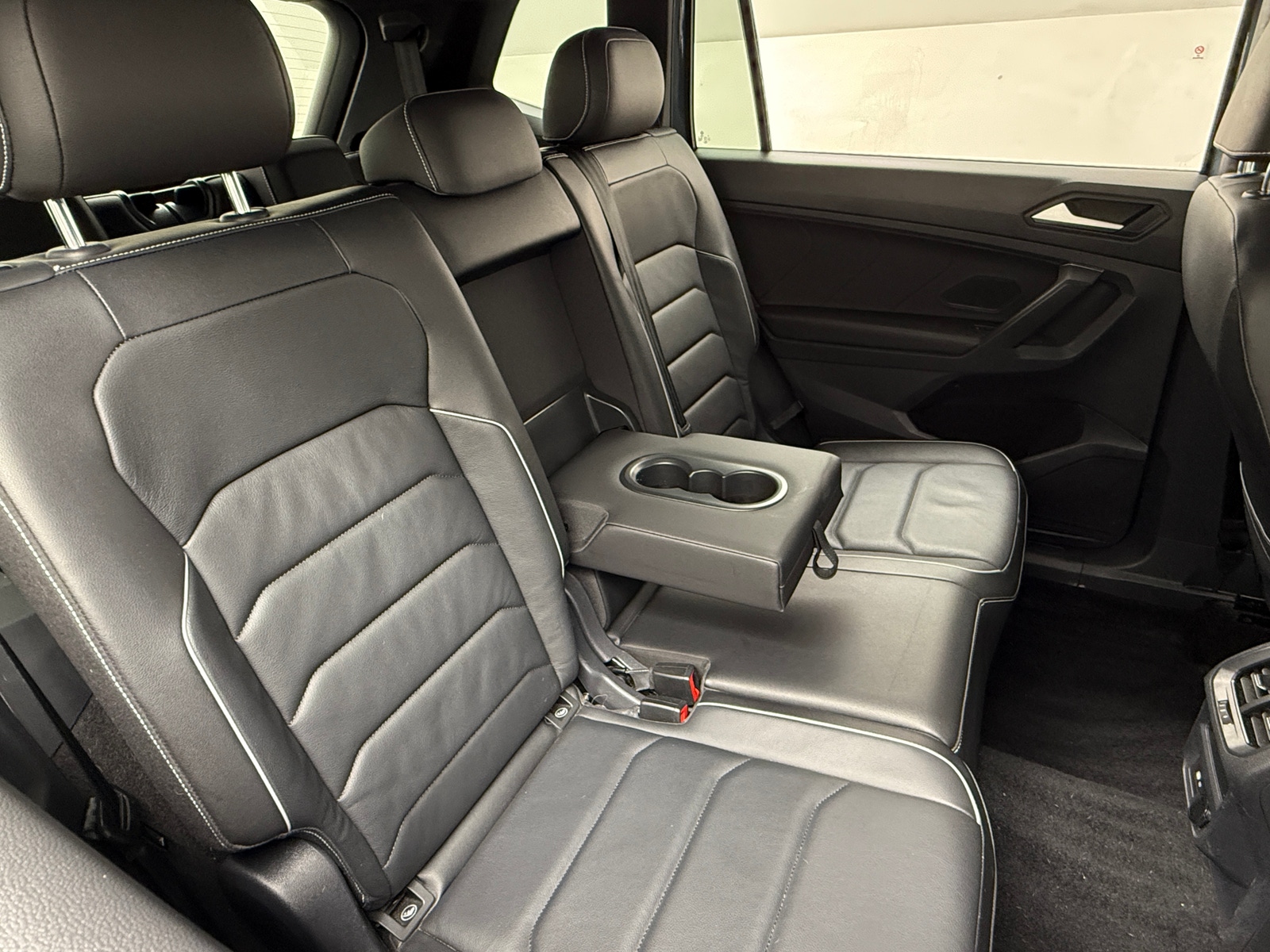 Thumbnail: 2021 Volkswagen Tiguan - 6