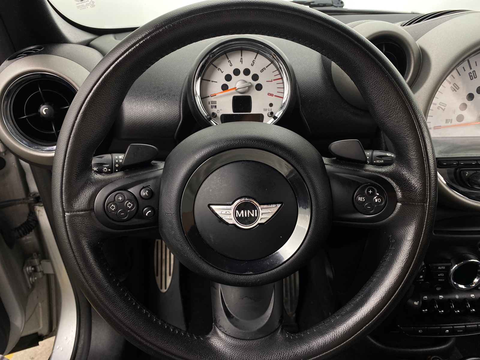 Thumbnail: 2012 MINI Cooper Countryman - 5