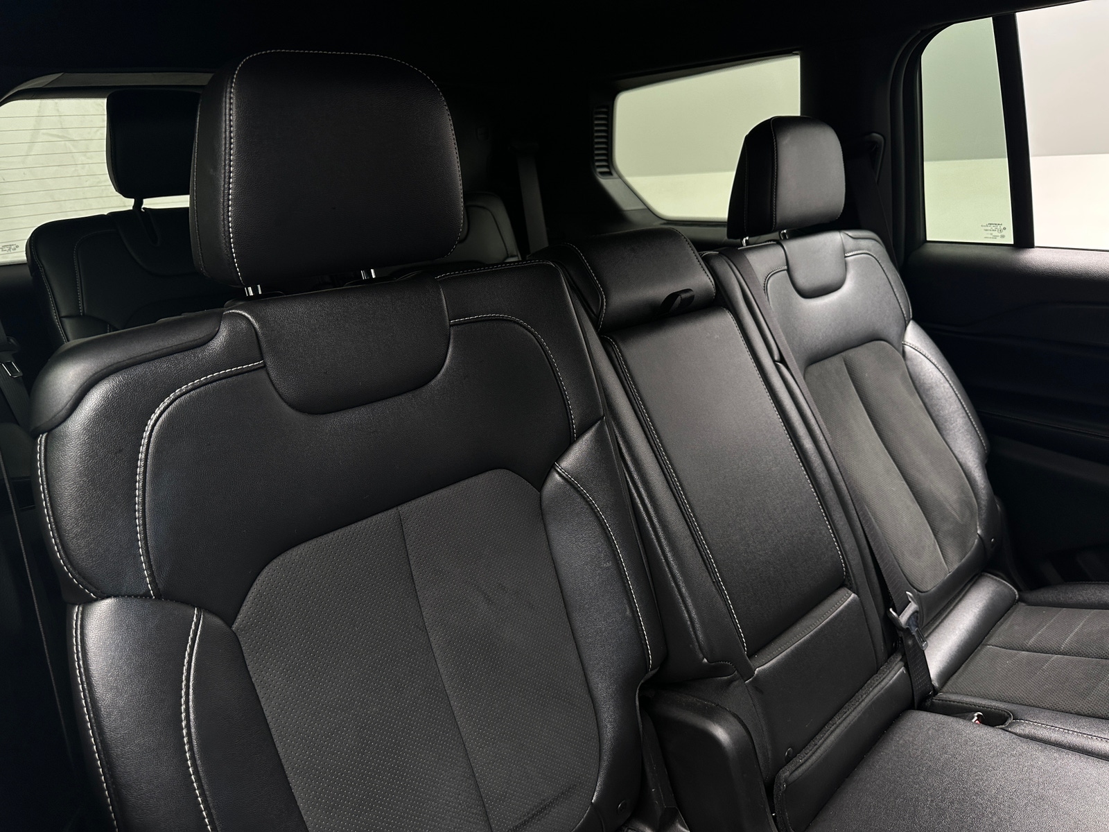 Thumbnail: 2024 Jeep Grand Cherokee L - 5