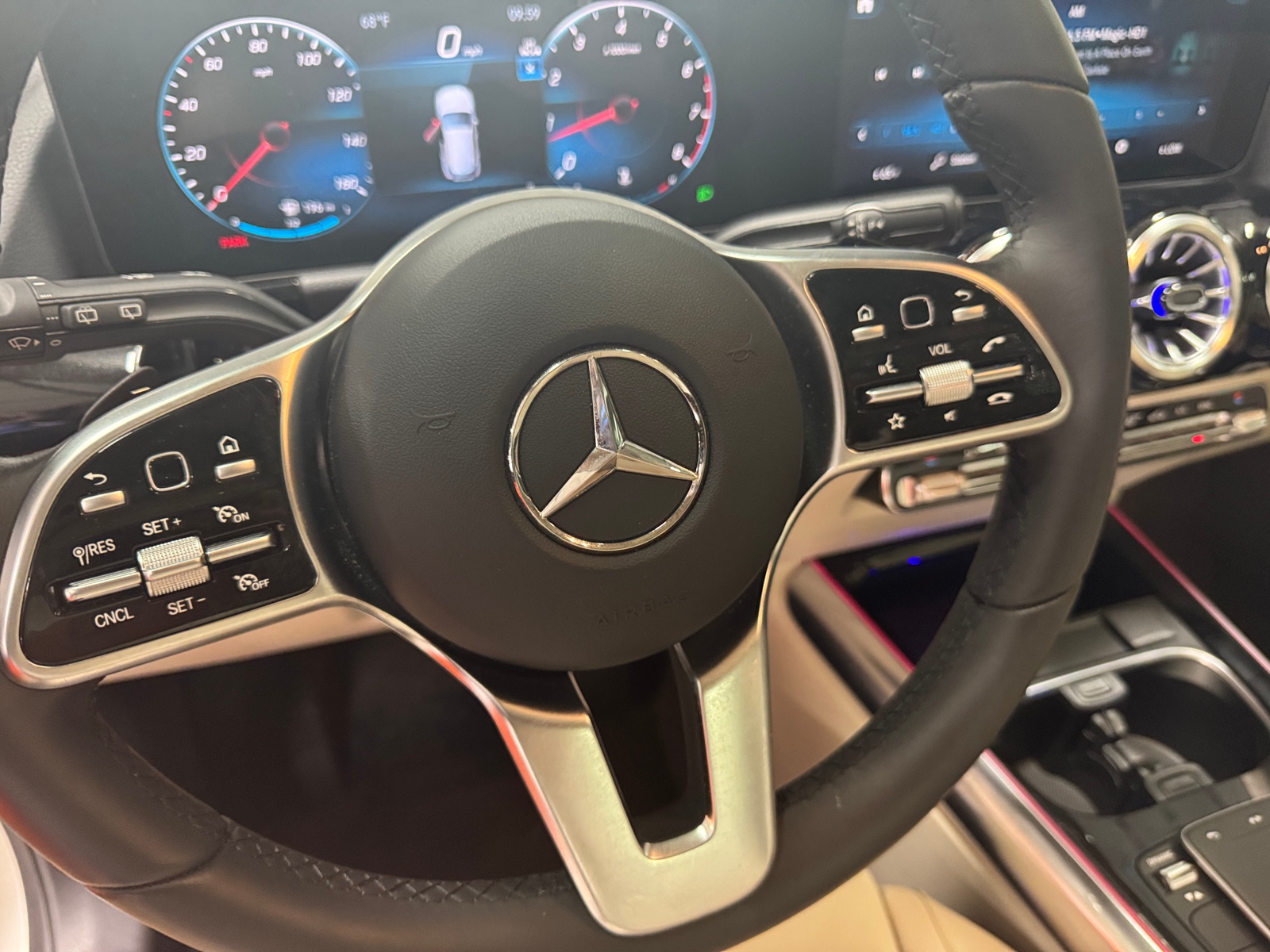 Thumbnail: 2023 Mercedes-Benz GLA - 4