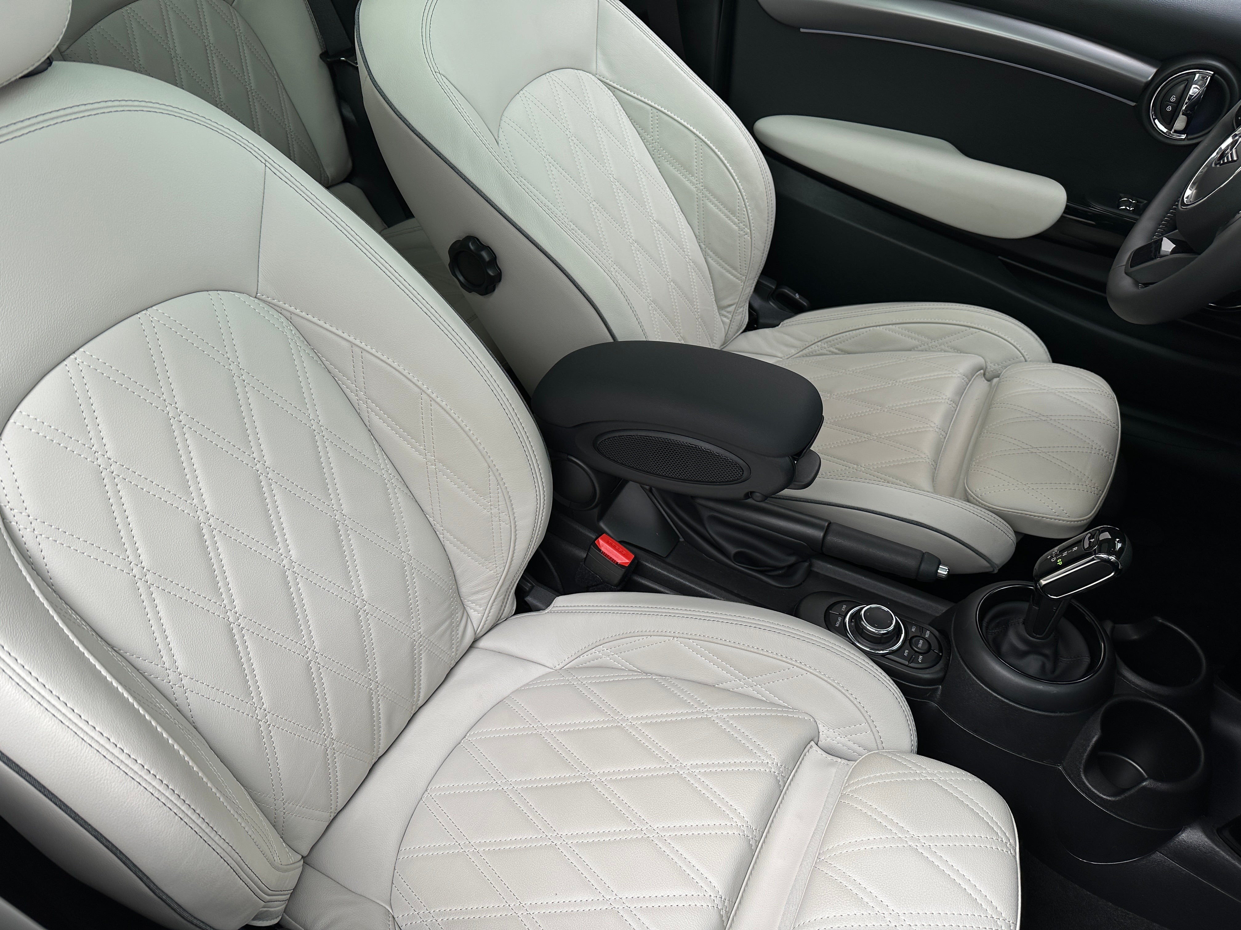 2023 MINI 3 Door