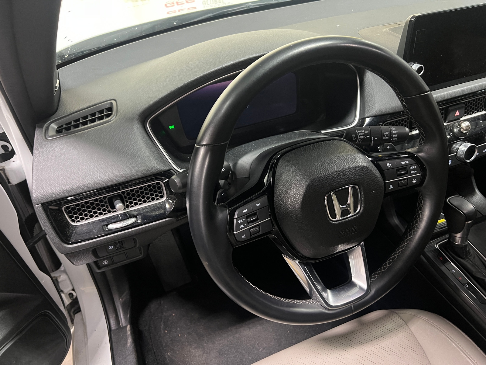 Thumbnail: 2023 Honda Civic - 4
