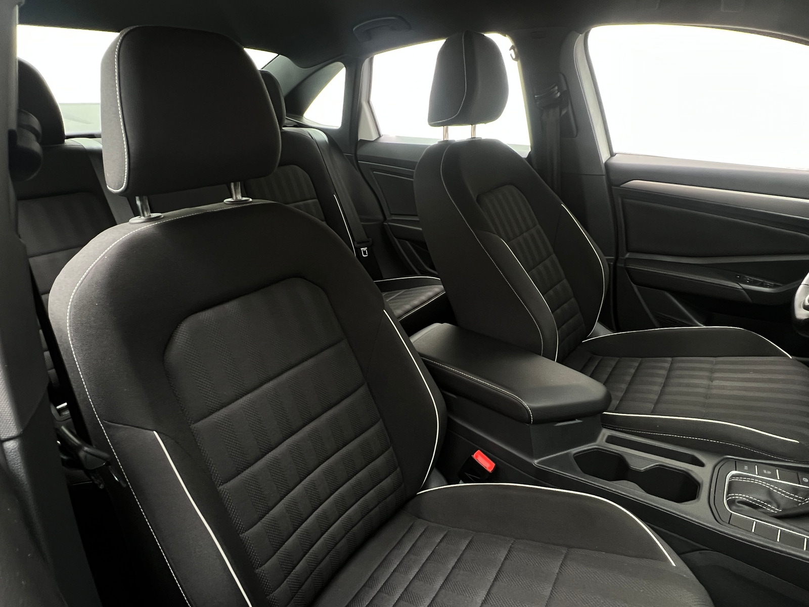 Thumbnail: 2023 Volkswagen Jetta - 2