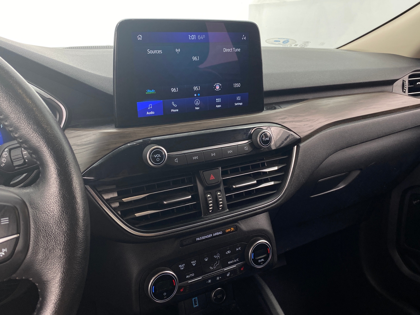 Thumbnail: 2020 Ford Escape - 3