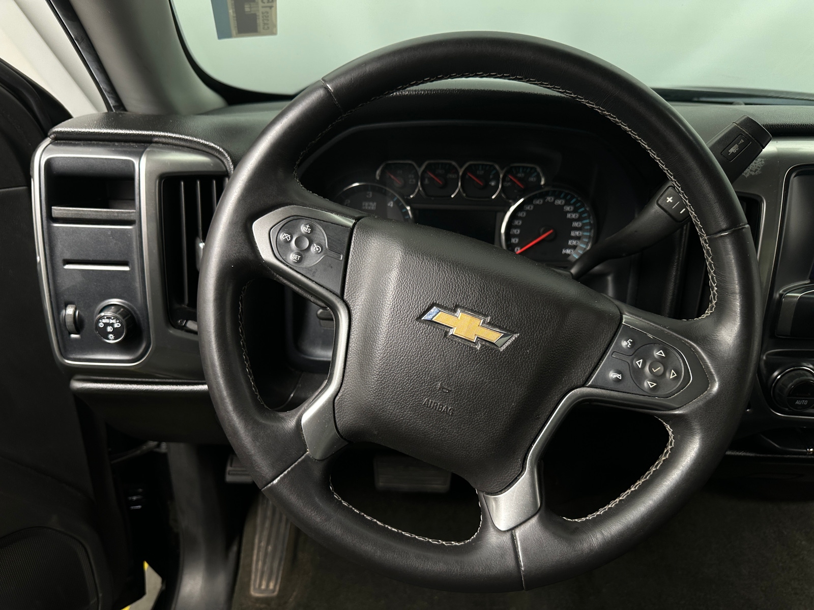 Thumbnail: 2017 Chevrolet Silverado 1500 - 5