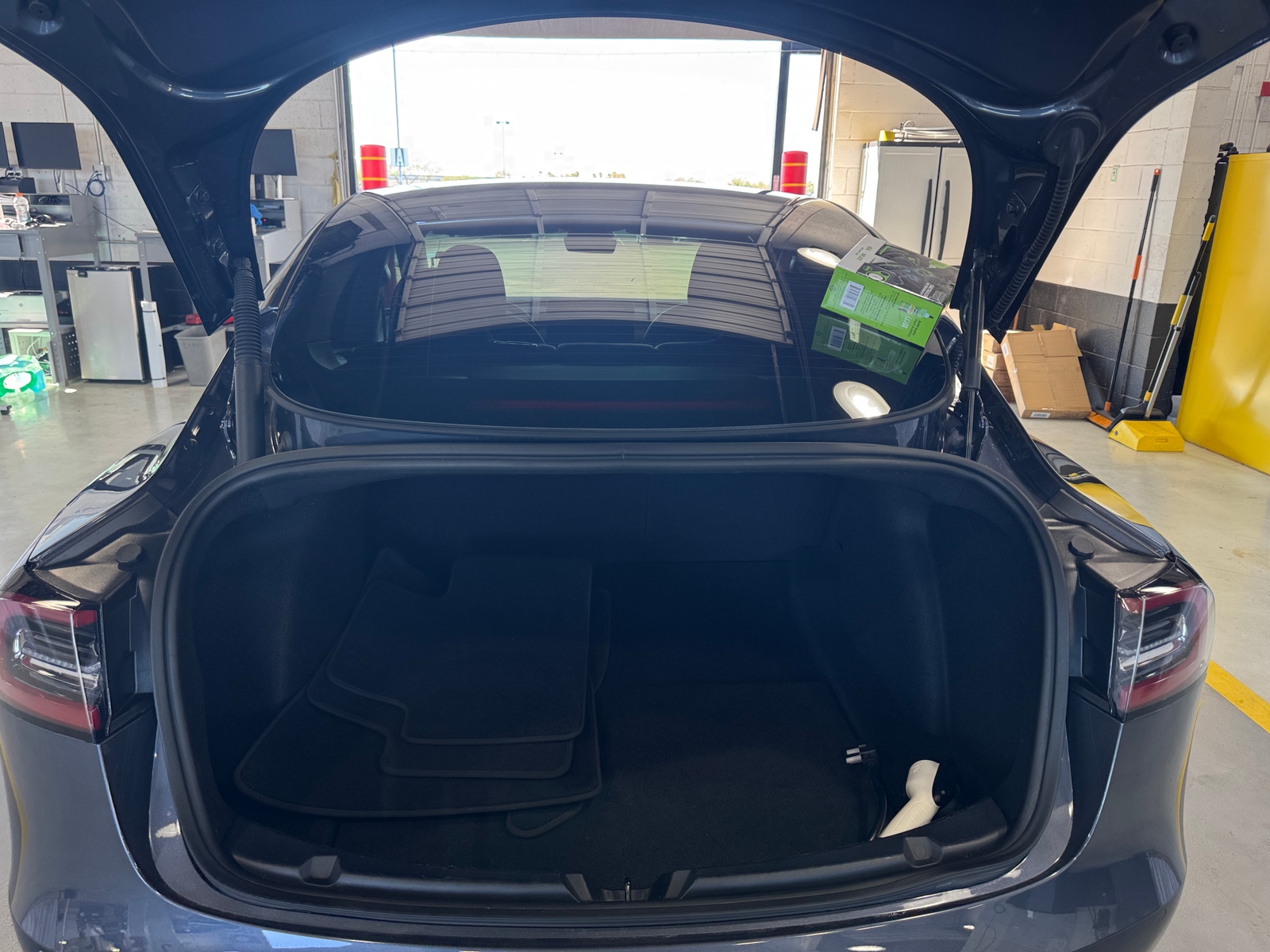 Thumbnail: 2022 Tesla Model 3 - 6