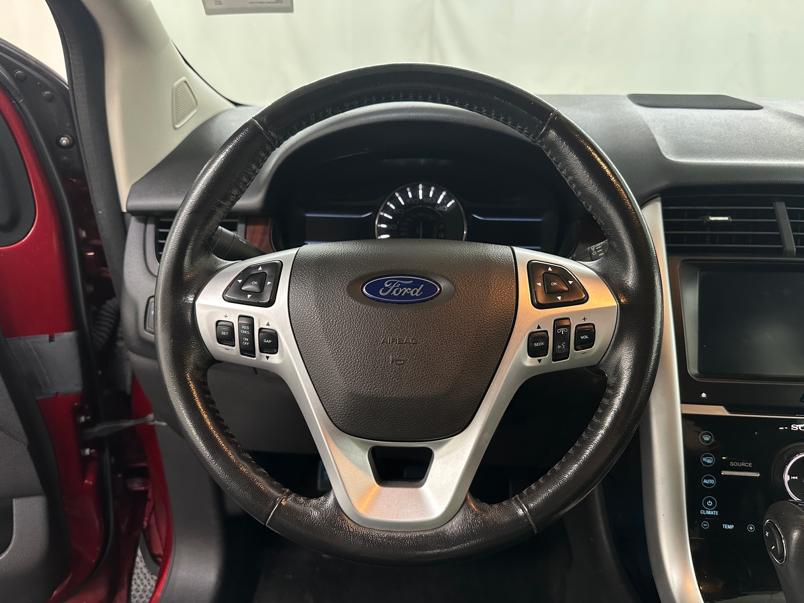 Thumbnail: 2013 Ford Edge - 4