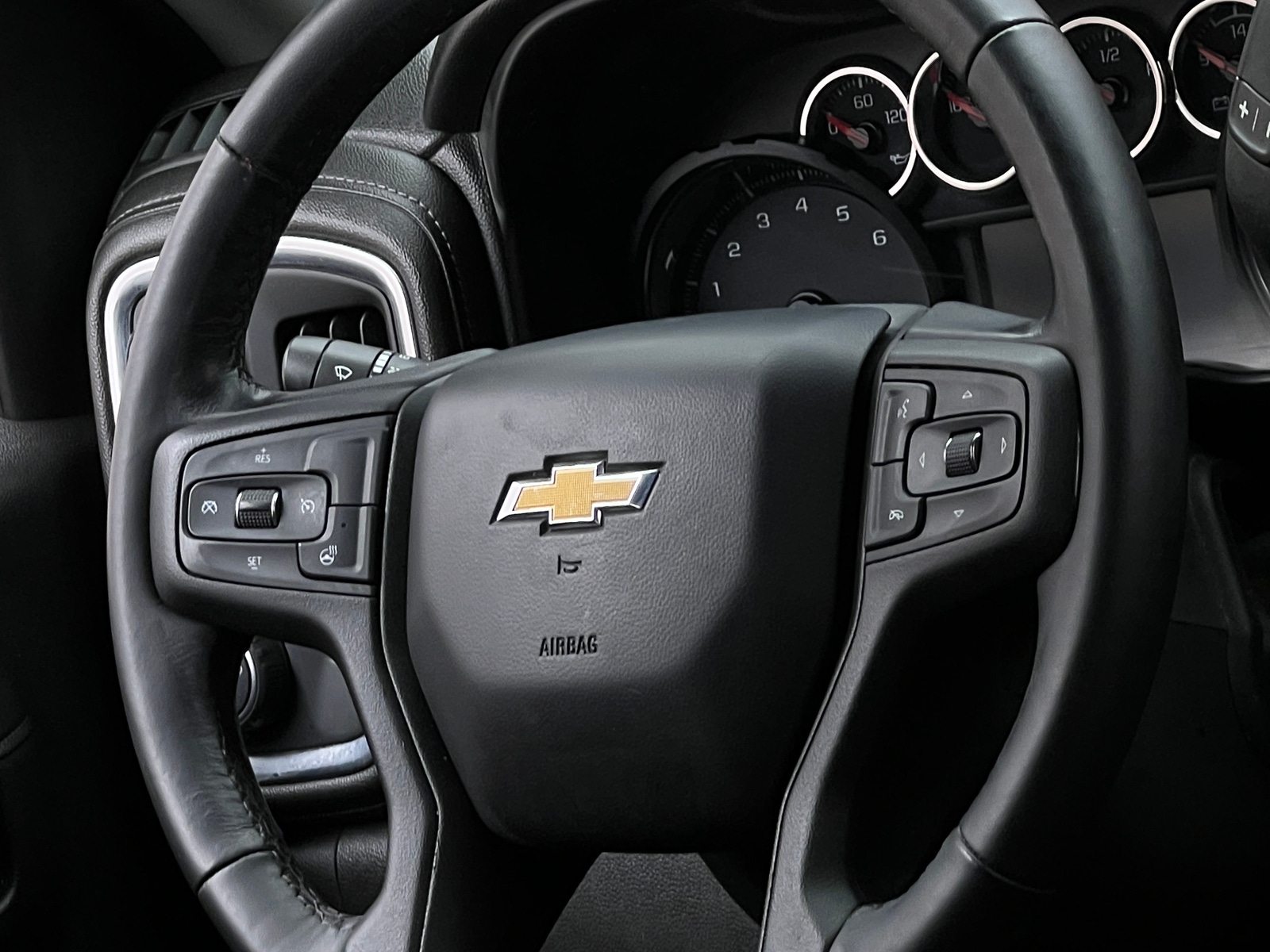 Thumbnail: 2020 Chevrolet Silverado 1500 - 5