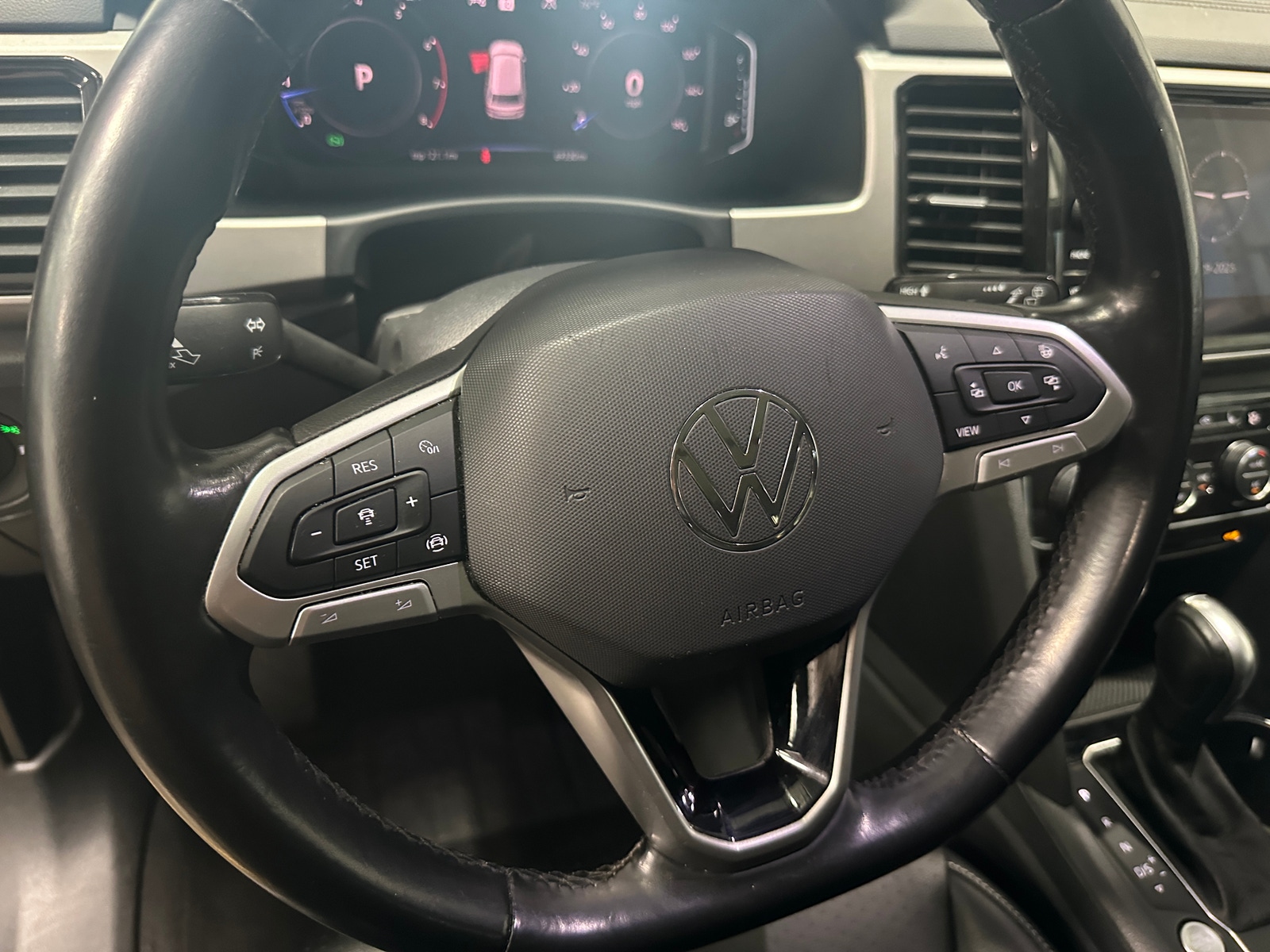 Thumbnail: 2021 Volkswagen Atlas - 4