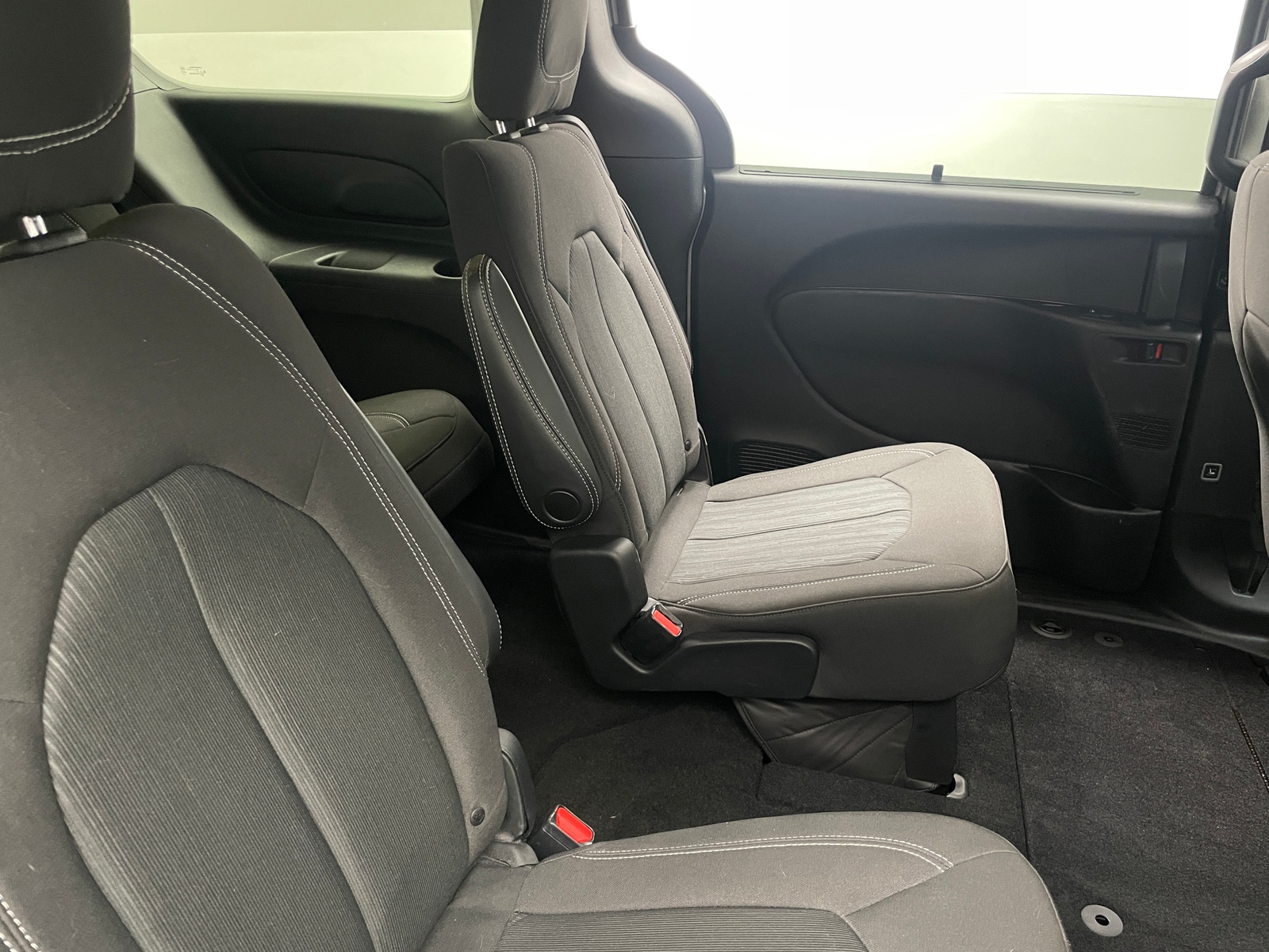 Thumbnail: 2019 Chrysler Pacifica - 6
