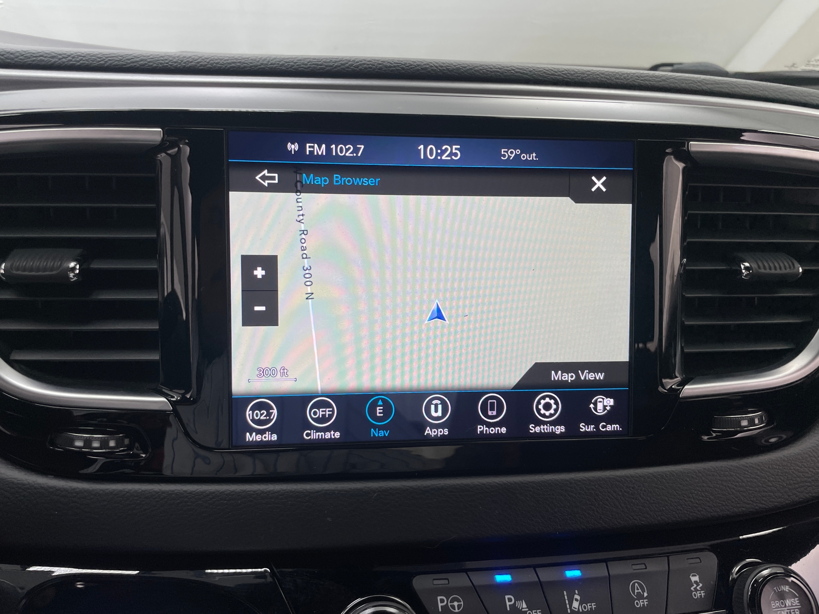 Thumbnail: 2019 Chrysler Pacifica - 4
