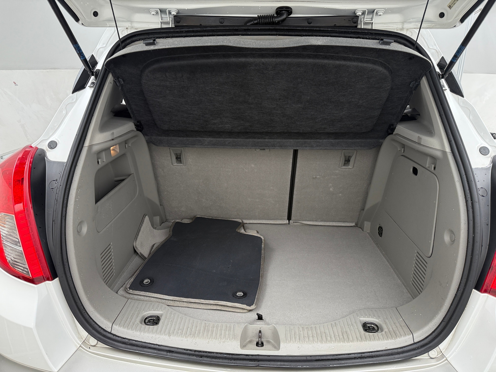 Thumbnail: 2016 Buick Encore - 7