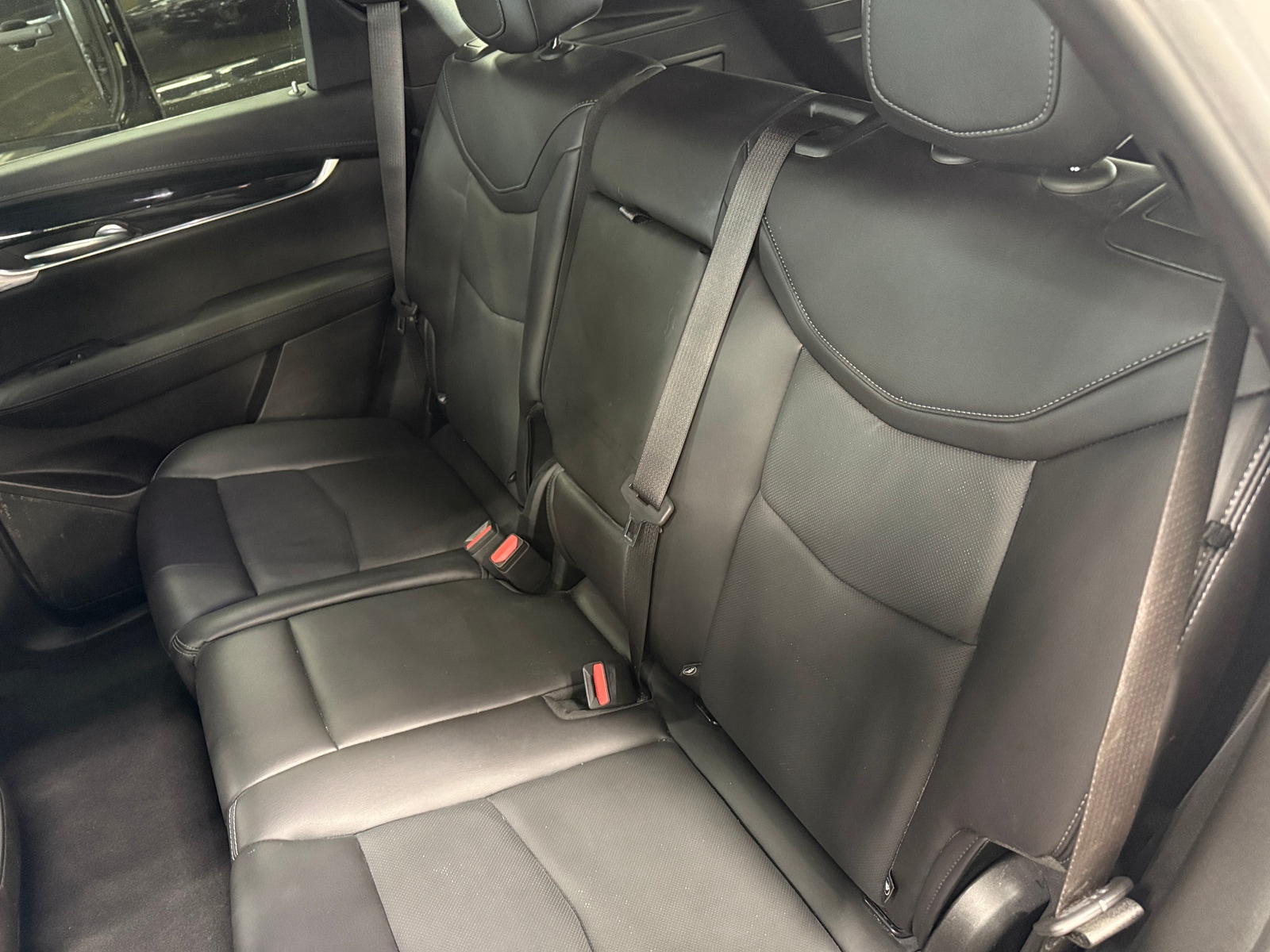 Thumbnail: 2024 Cadillac XT5 - 5