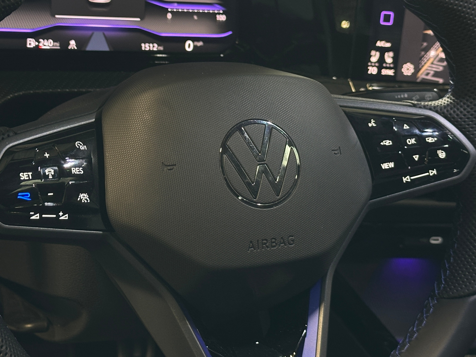 Thumbnail: 2024 Volkswagen Golf - 4