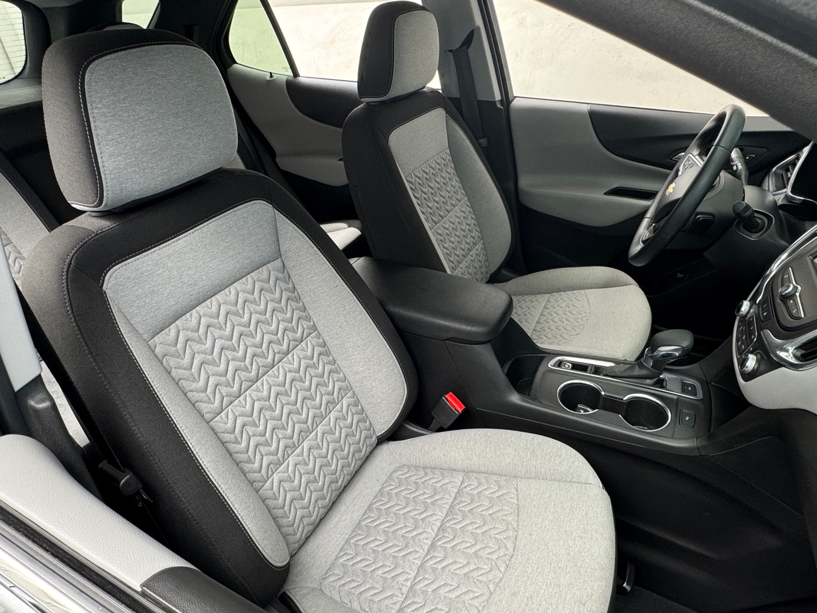 Thumbnail: 2023 Chevrolet Equinox - 2