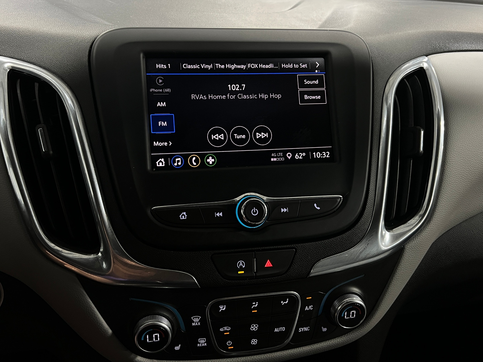 Thumbnail: 2023 Chevrolet Equinox - 4
