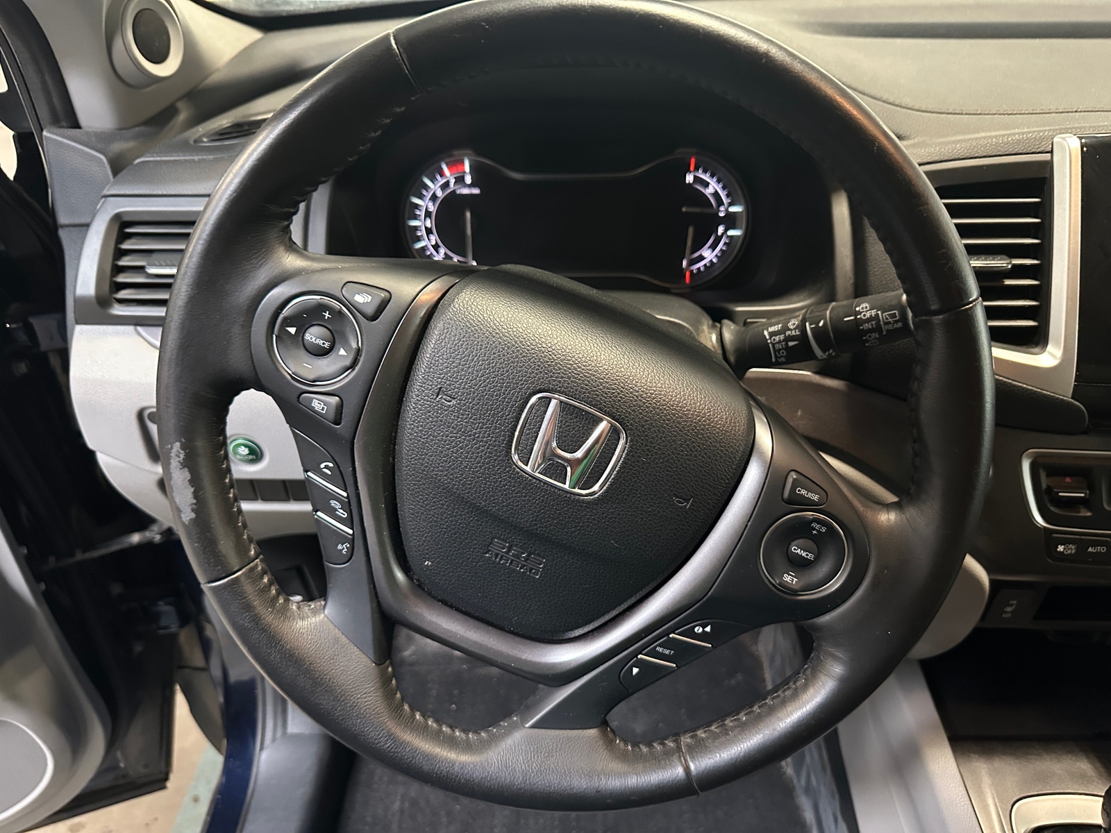 Thumbnail: 2018 Honda Pilot - 4