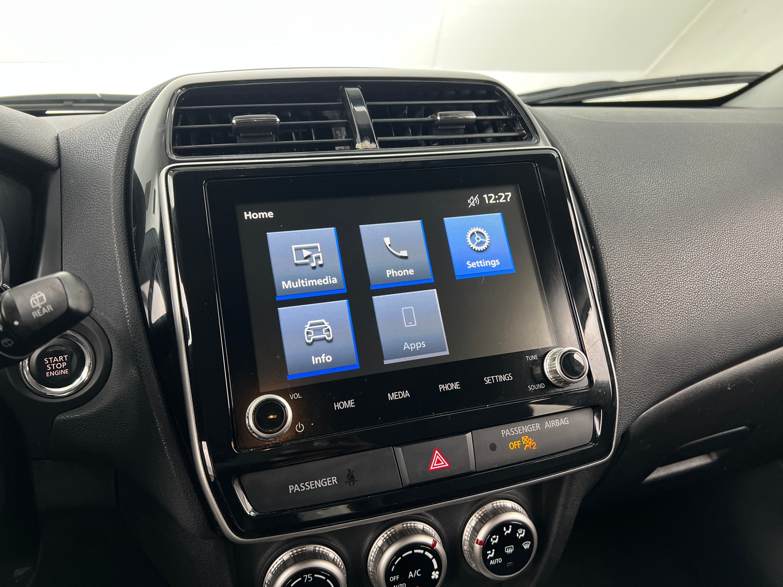Thumbnail: 2022 Mitsubishi Outlander Sport - 3