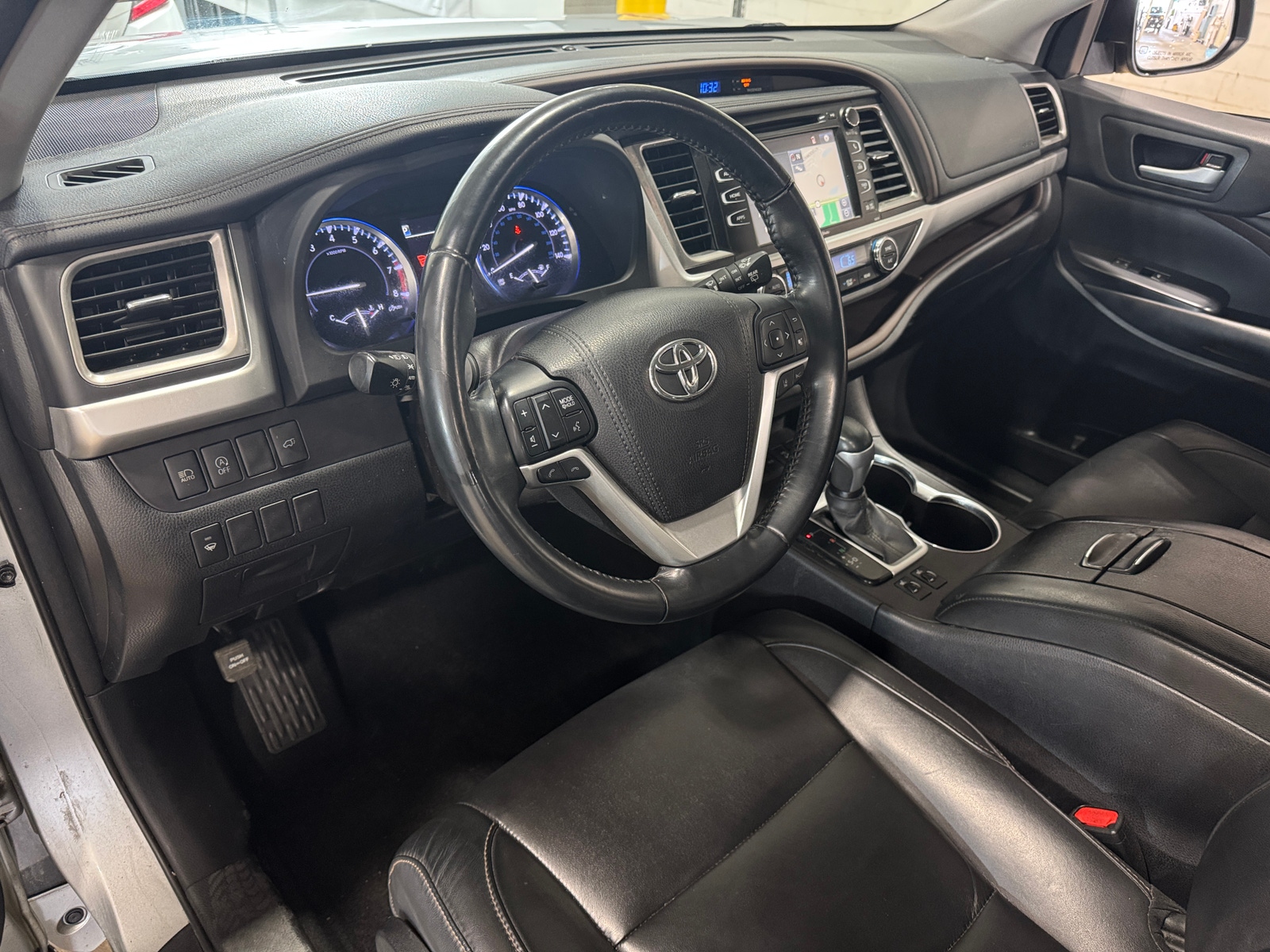 Thumbnail: 2018 Toyota Highlander - 2