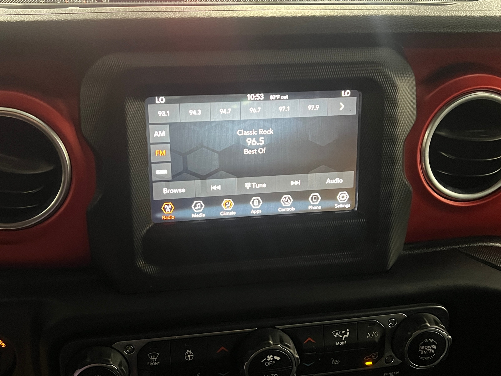 Thumbnail: 2019 Jeep Wrangler - 4