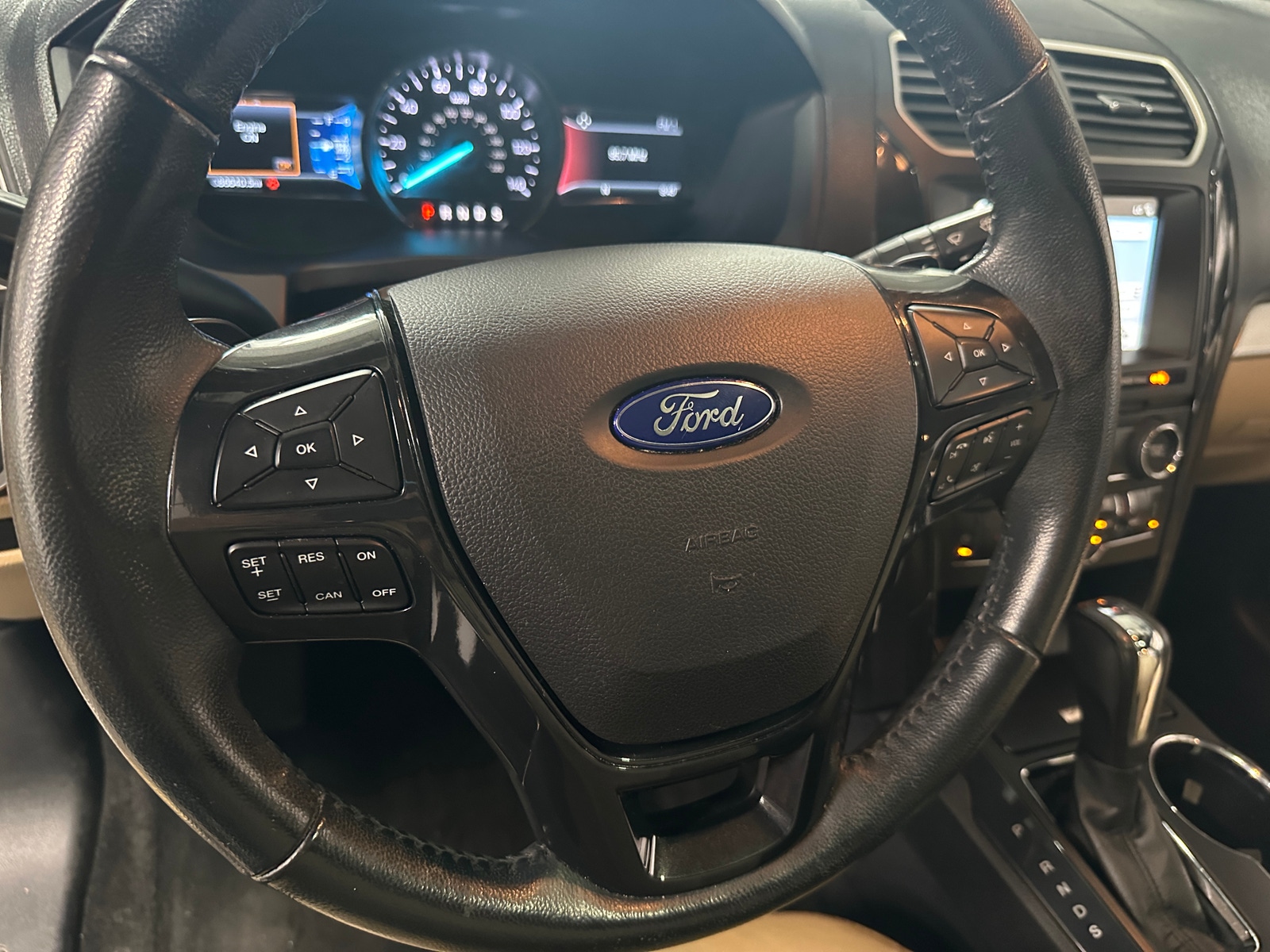 Thumbnail: 2017 Ford Explorer - 5