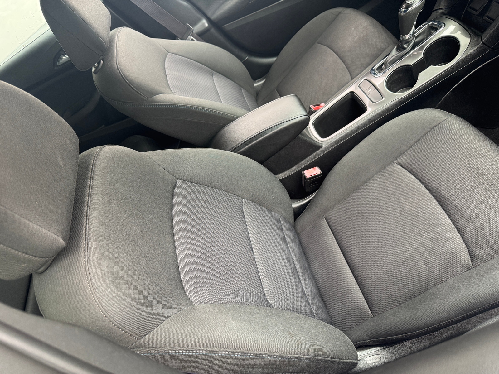 Thumbnail: 2017 Chevrolet Cruze - 2