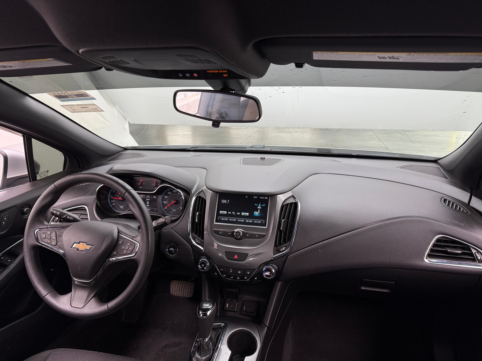 Thumbnail: 2018 Chevrolet Cruze - 3