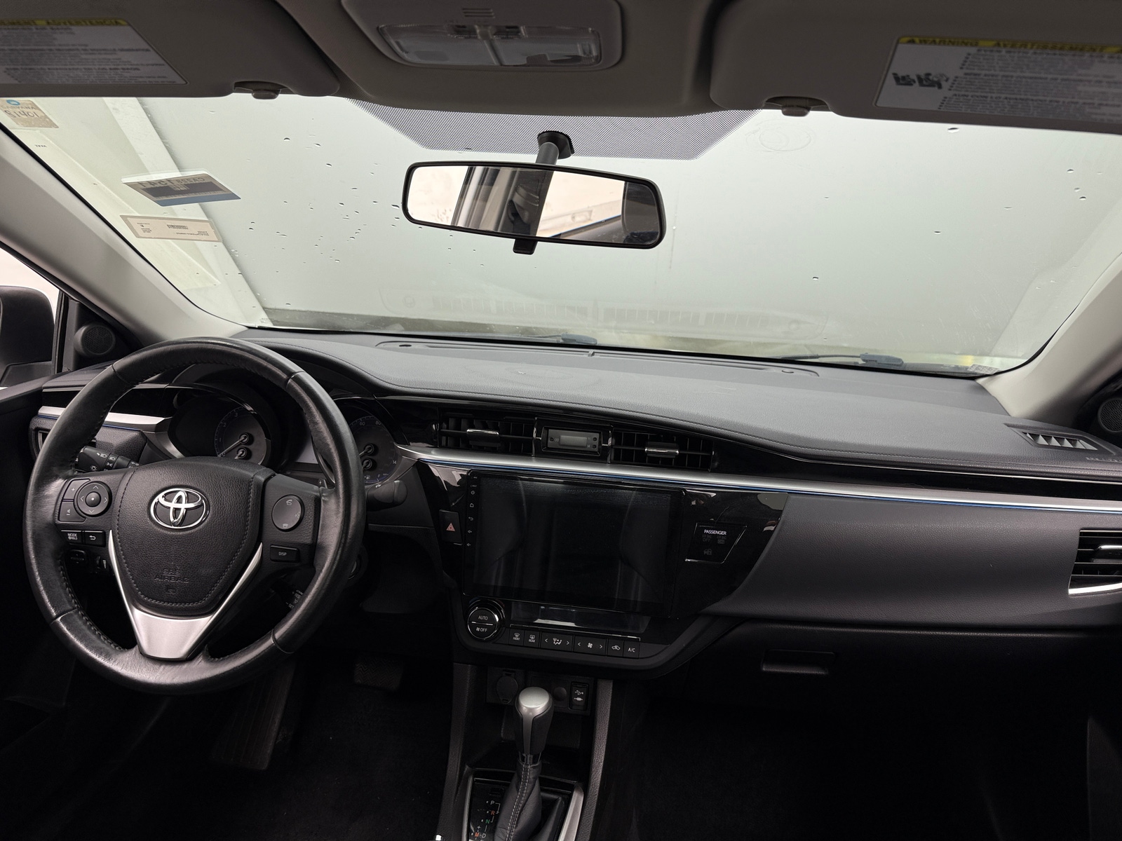 Thumbnail: 2015 Toyota Corolla - 3