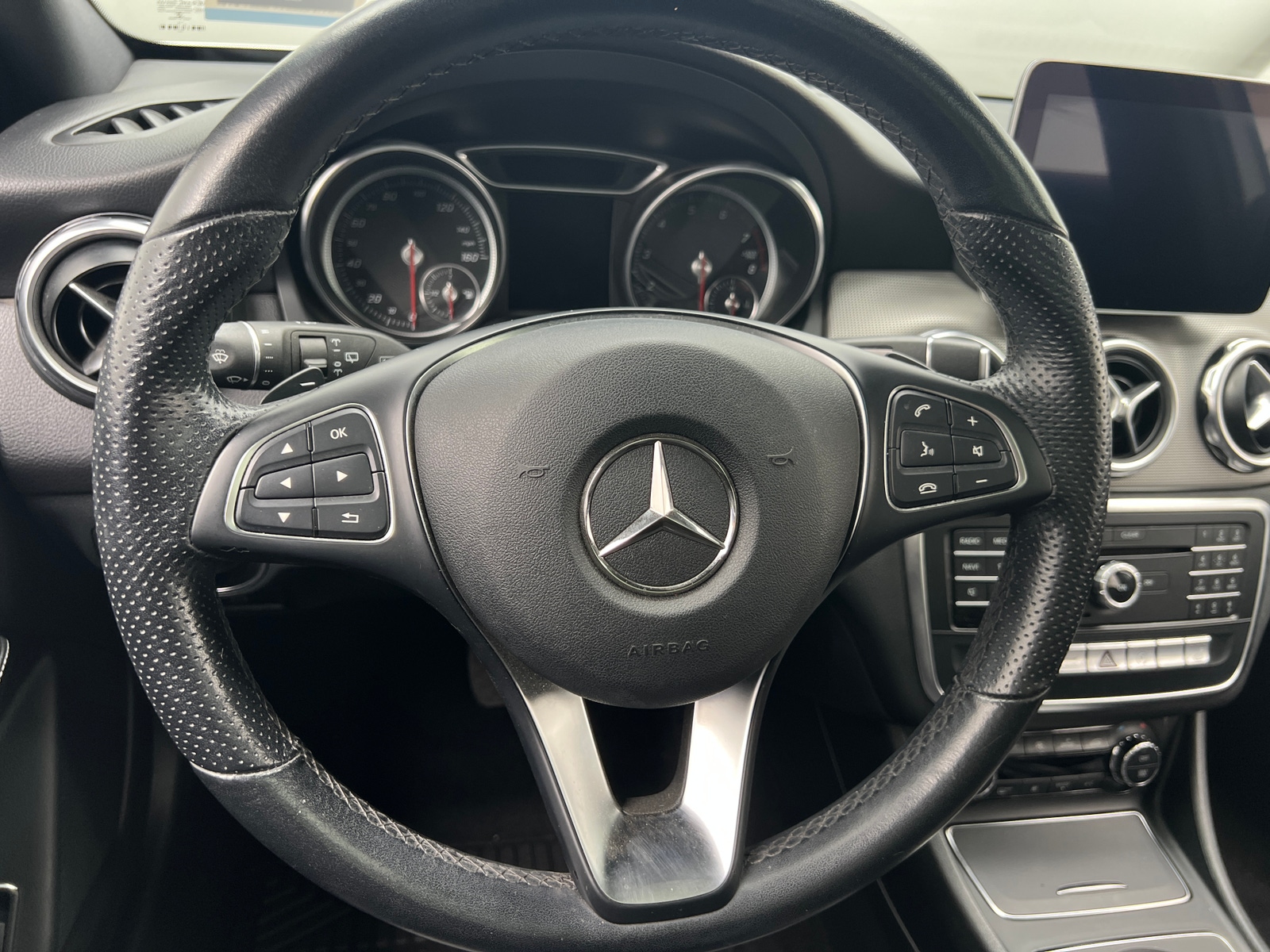 Thumbnail: 2019 Mercedes-Benz GLA - 4
