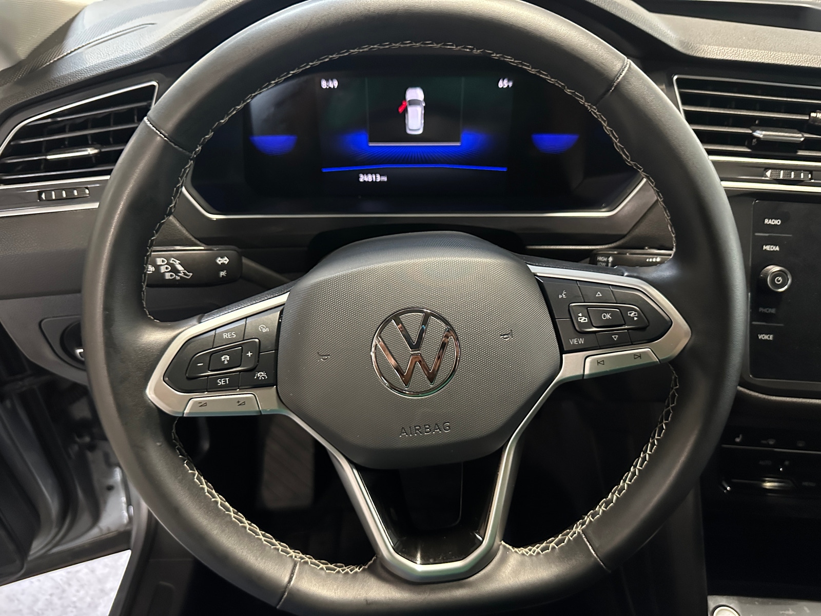 Thumbnail: 2024 Volkswagen Tiguan - 4