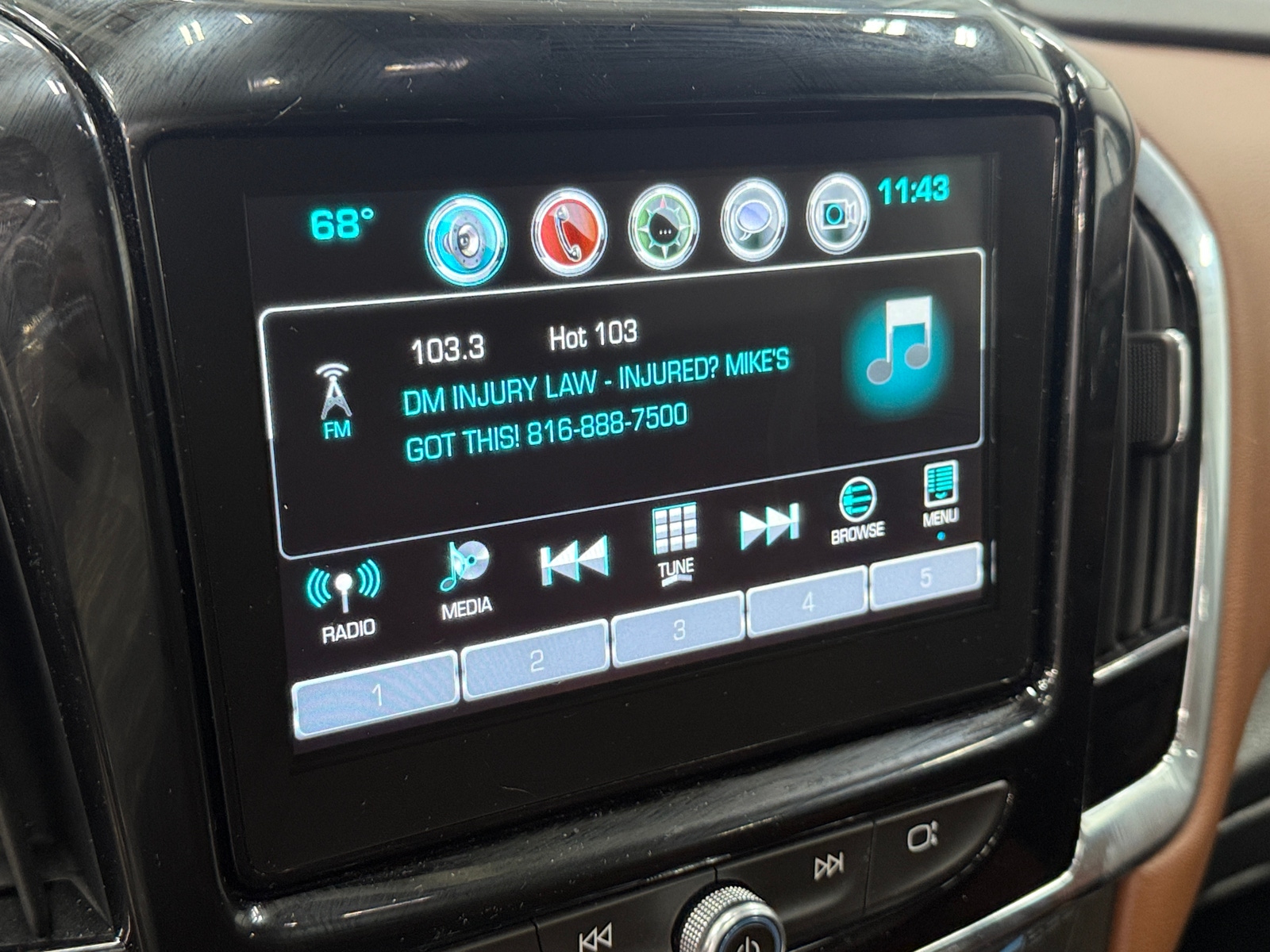 Thumbnail: 2019 Chevrolet Traverse - 3