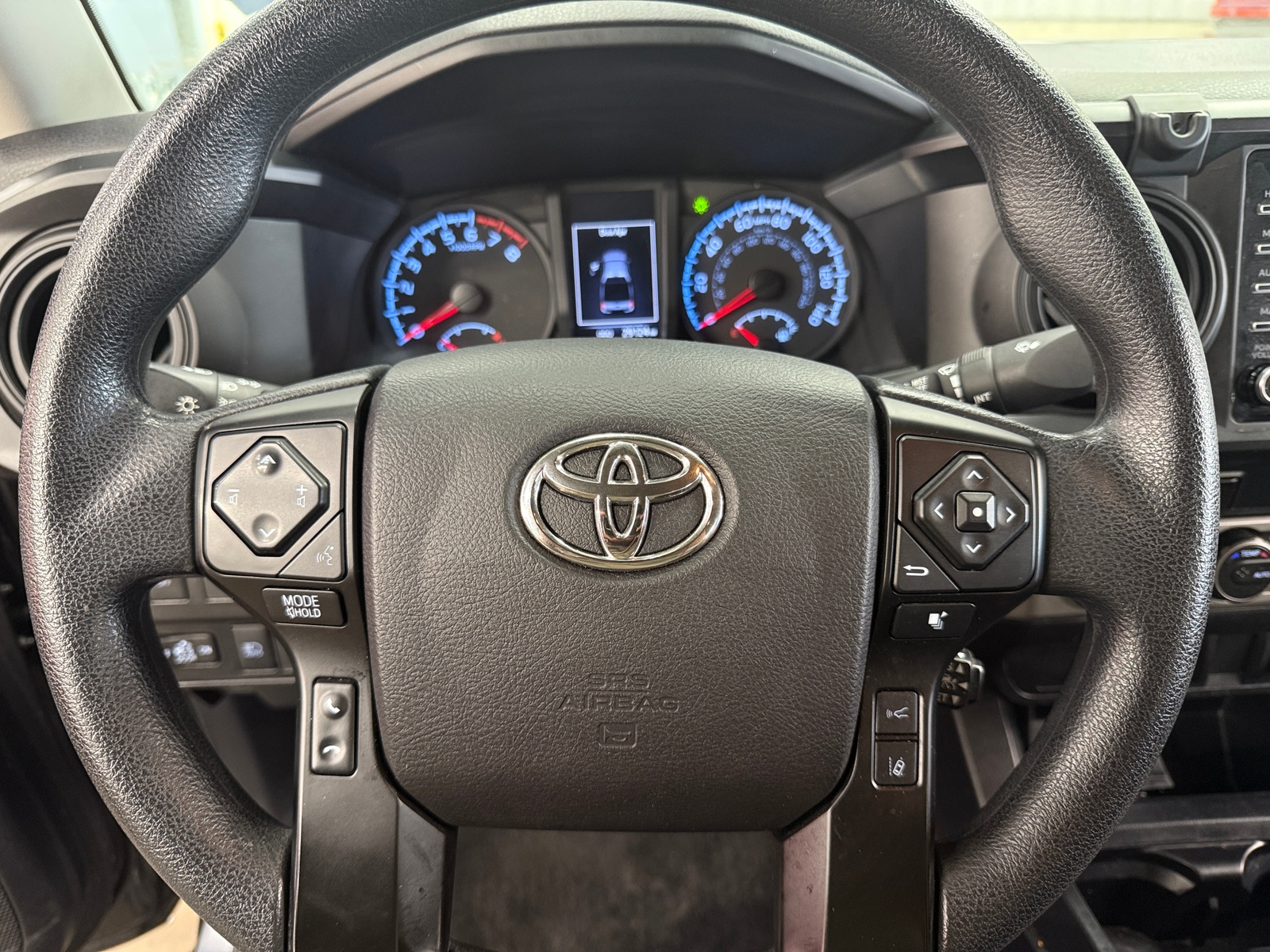 Thumbnail: 2022 Toyota Tacoma - 4