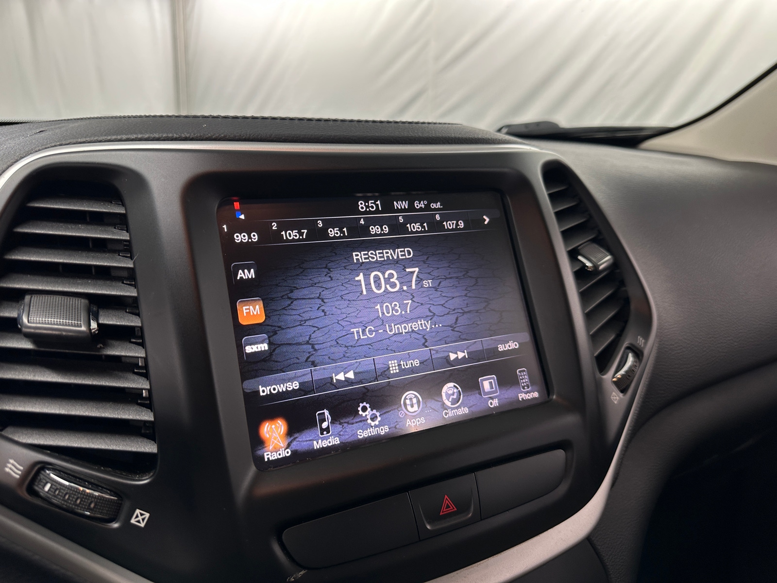 Thumbnail: 2015 Jeep Cherokee - 4