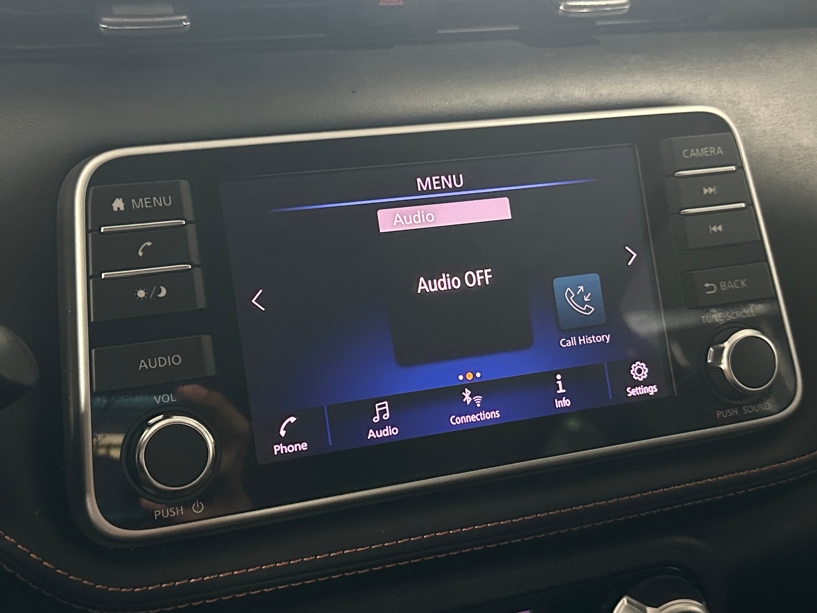 Thumbnail: 2018 Nissan Kicks - 4