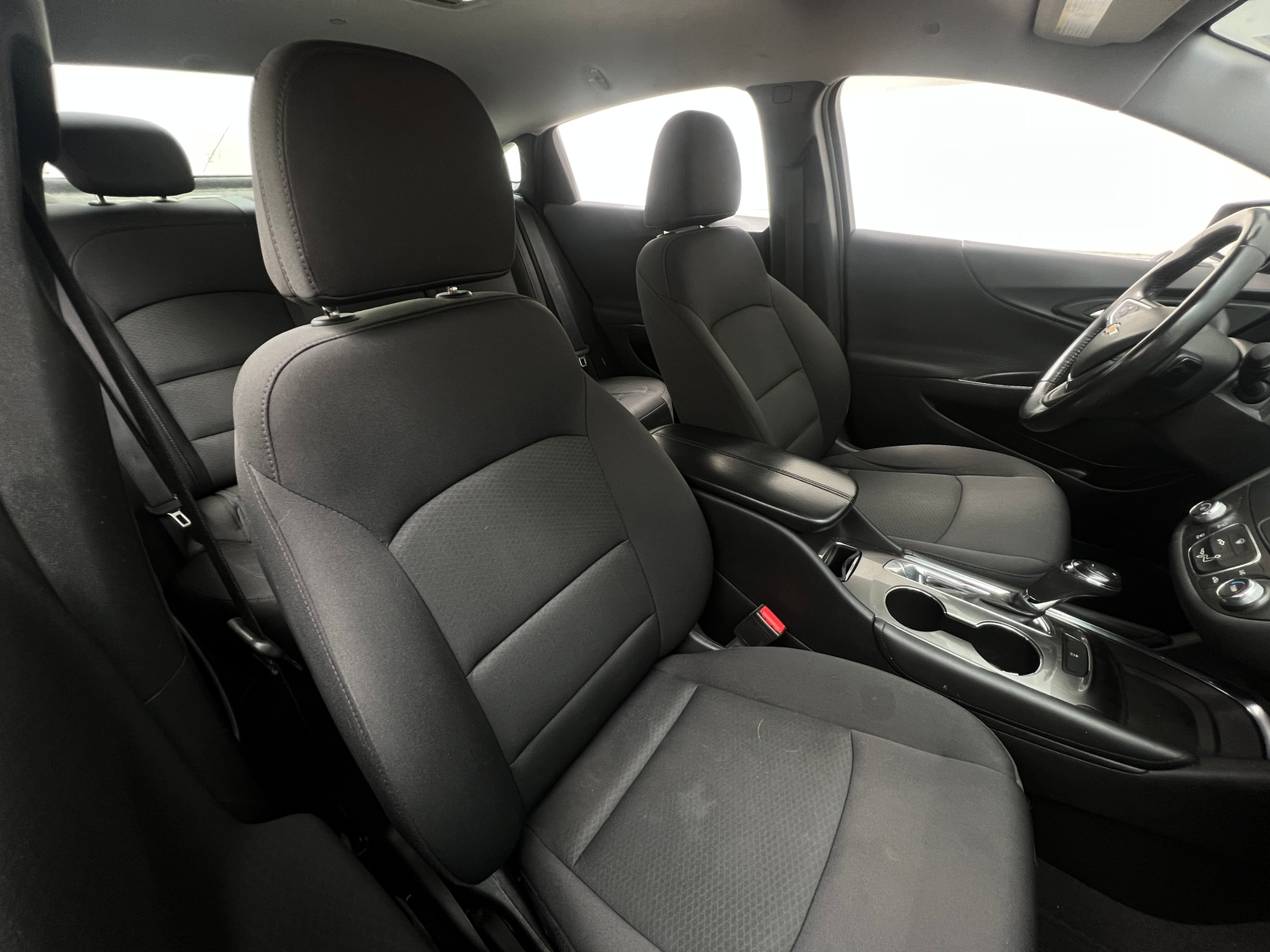 Thumbnail: 2017 Chevrolet Malibu - 2