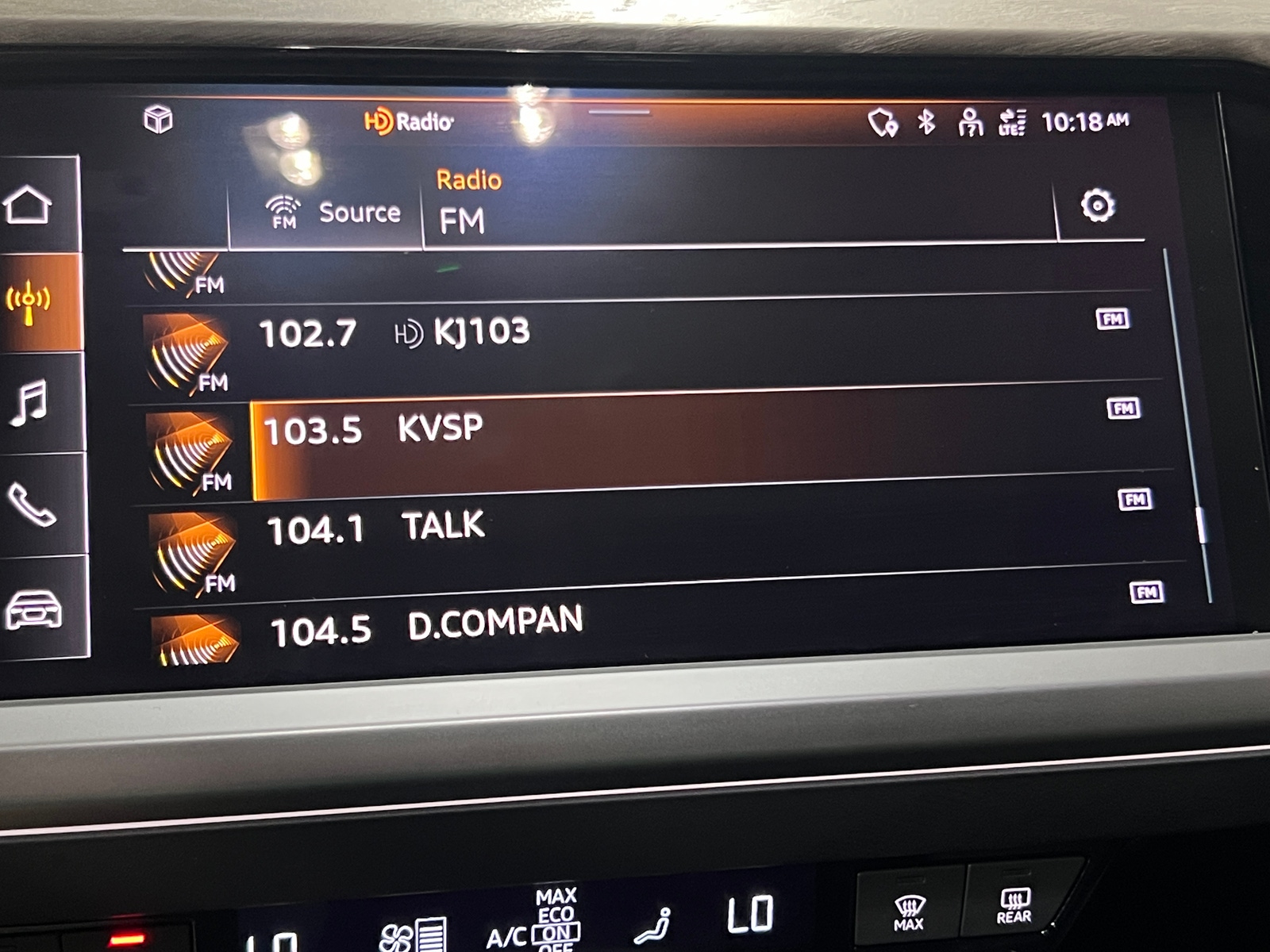 Thumbnail: 2024 Audi Q4 e-tron - 3