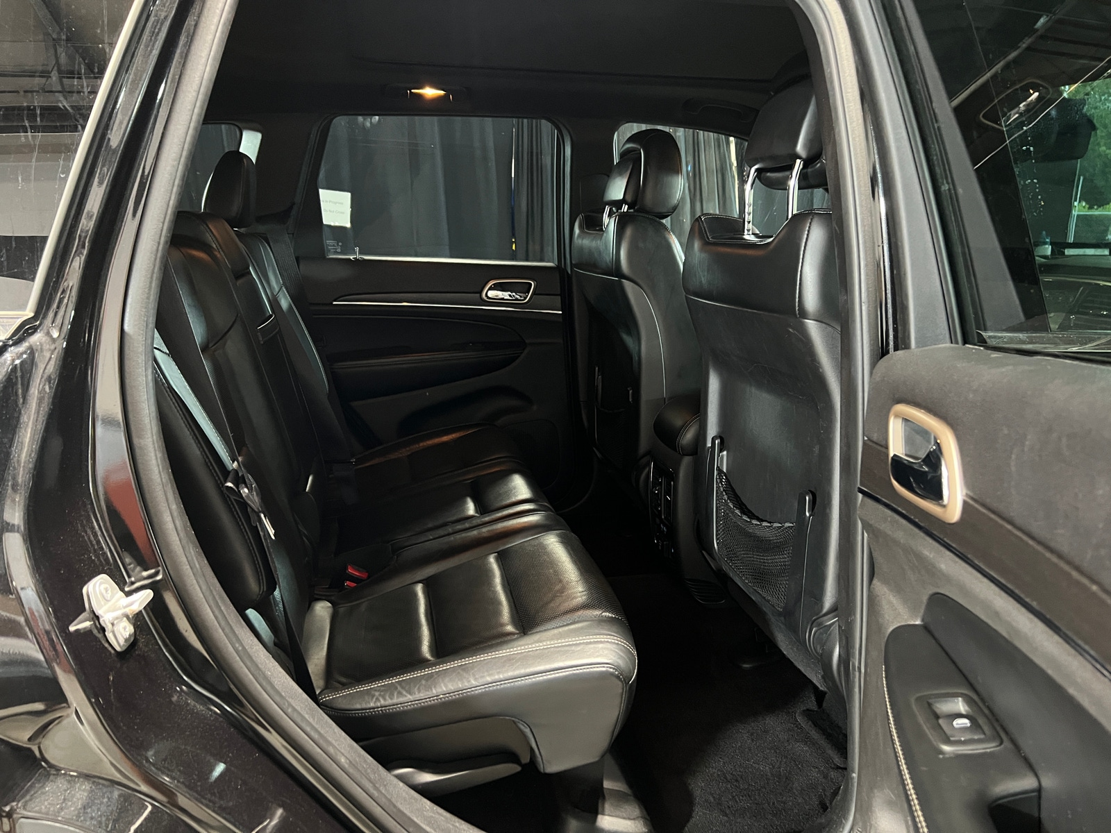 Thumbnail: 2015 Jeep Grand Cherokee - 5
