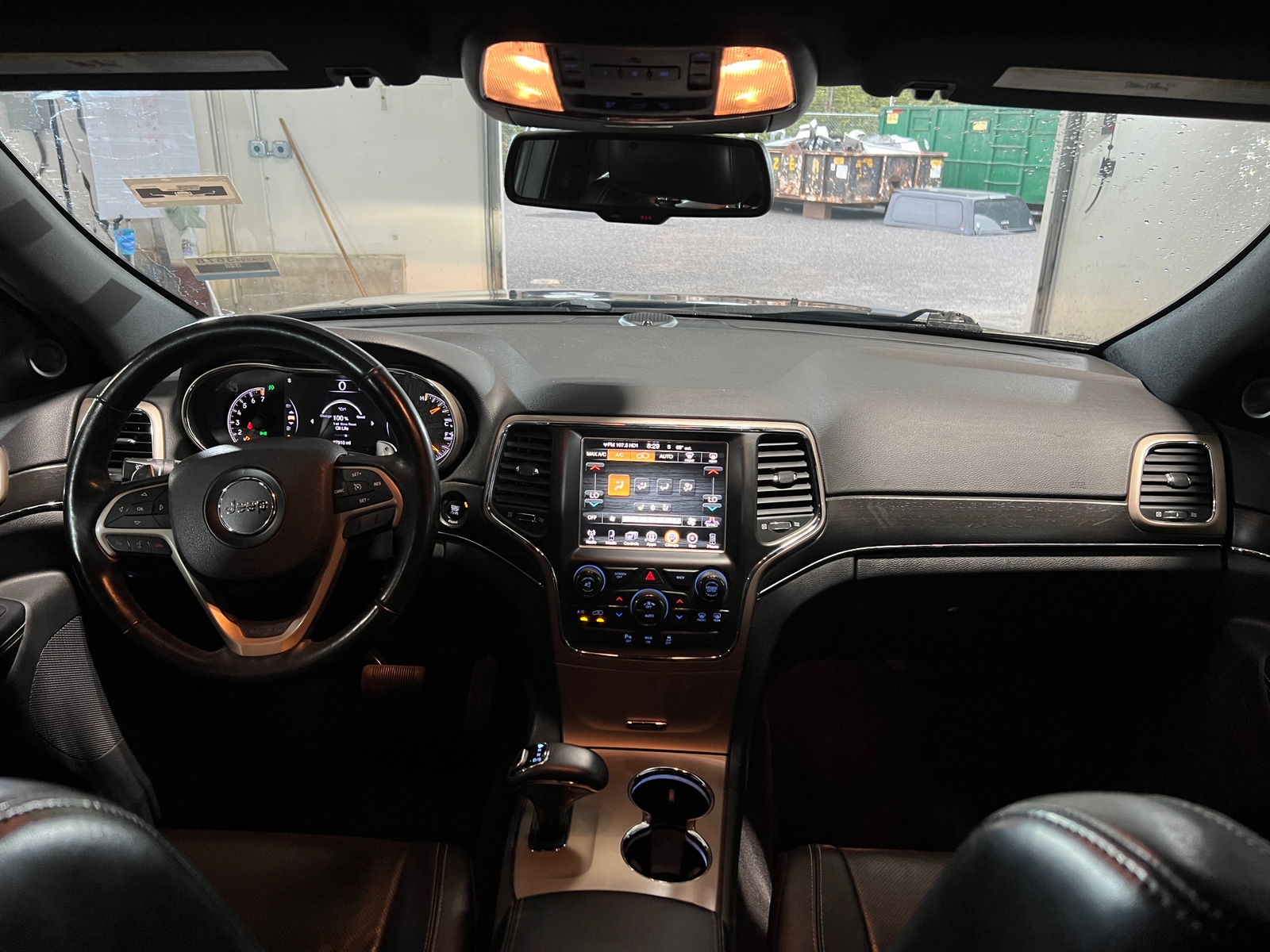Thumbnail: 2015 Jeep Grand Cherokee - 2