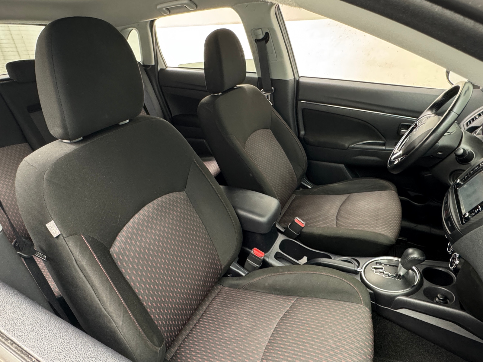 Thumbnail: 2017 Mitsubishi Outlander Sport - 2