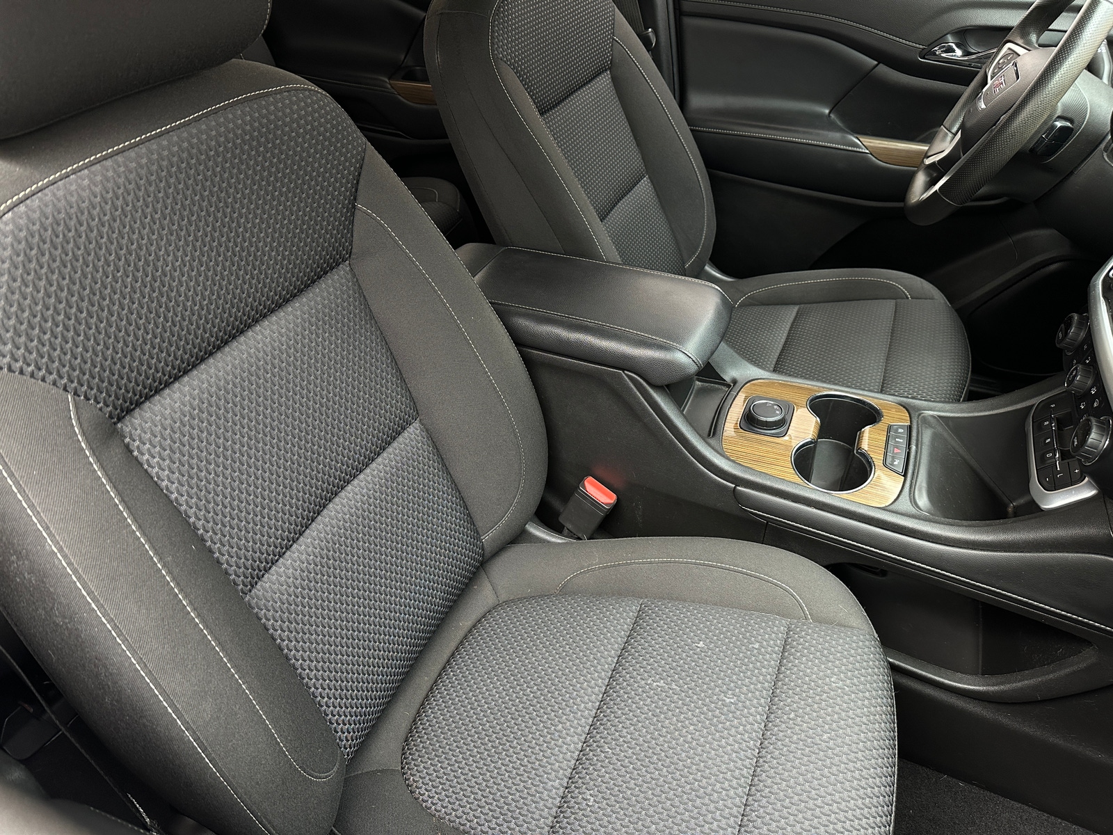 Thumbnail: 2021 GMC Acadia - 2