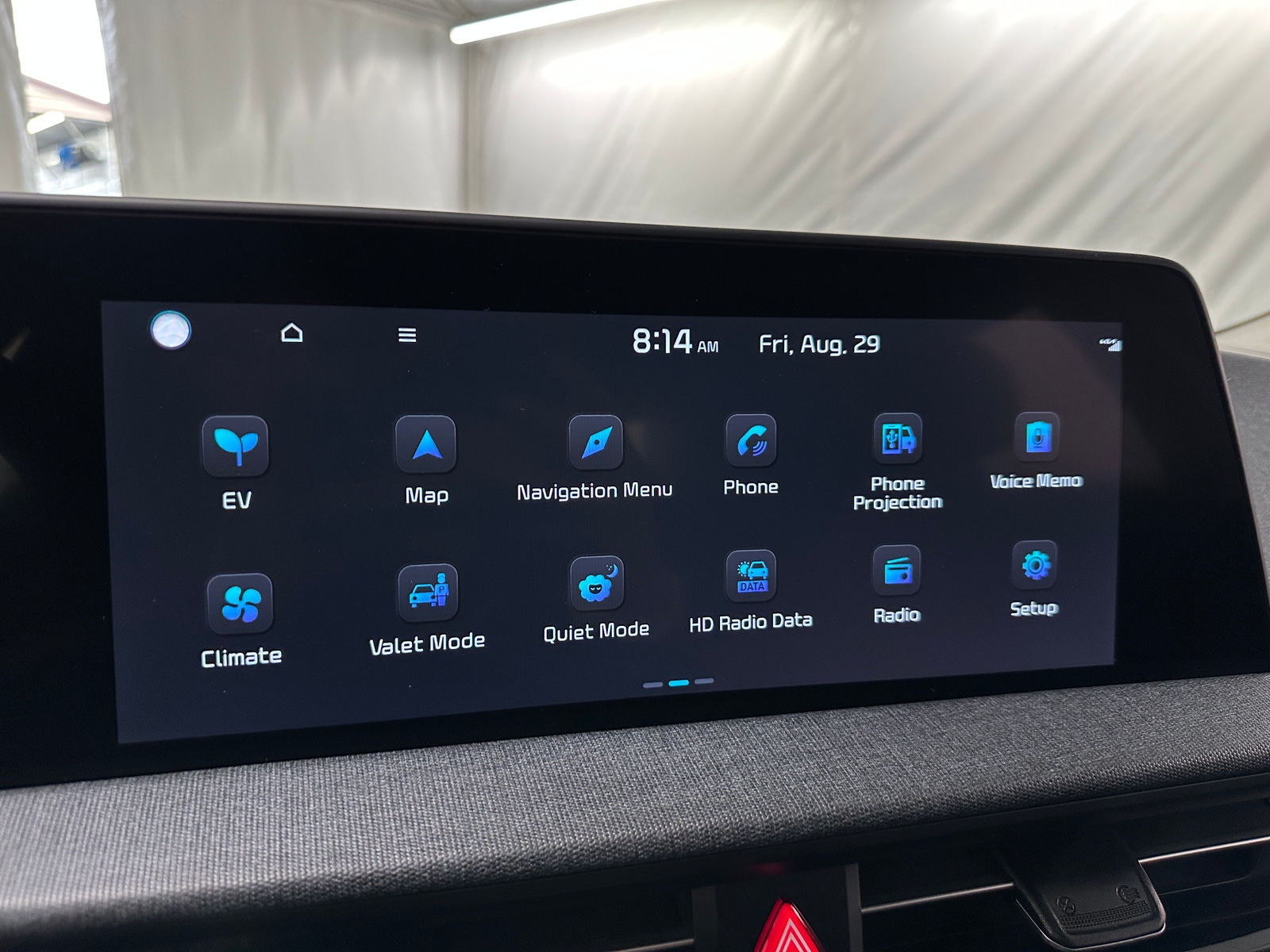 Thumbnail: 2022 Kia EV6 - 3