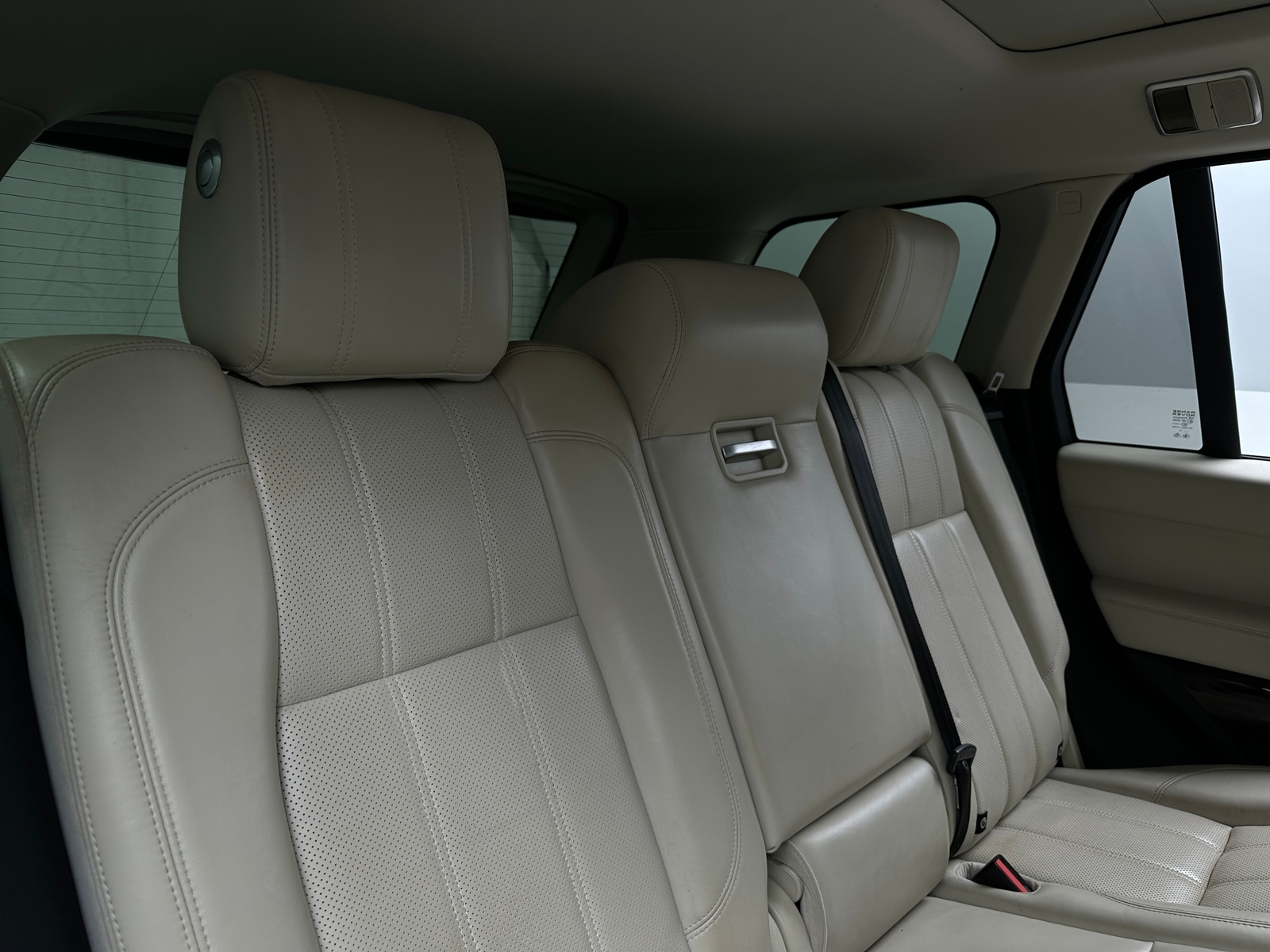 Thumbnail: 2016 Land Rover Range Rover - 5