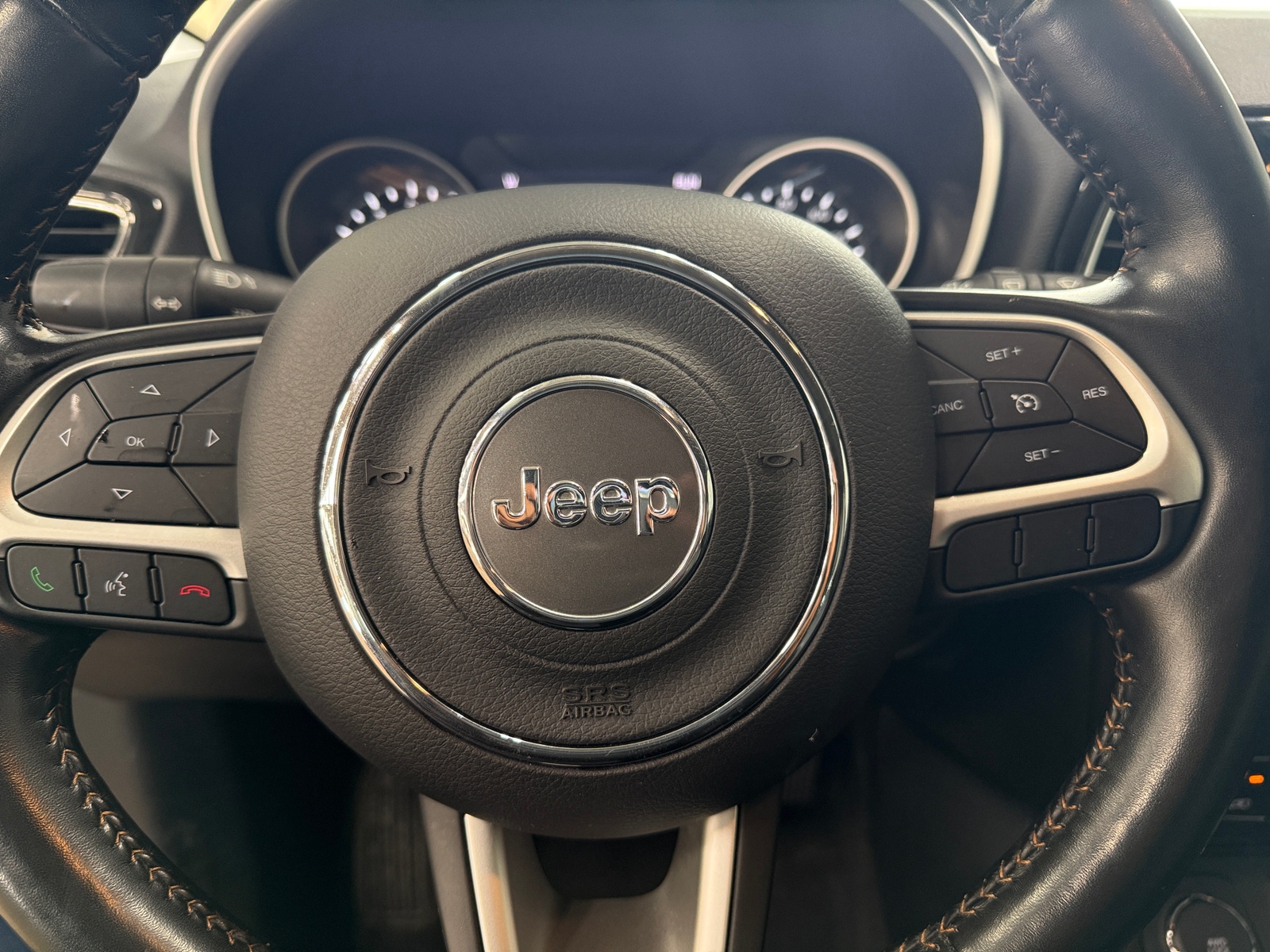 Thumbnail: 2020 Jeep Compass - 4