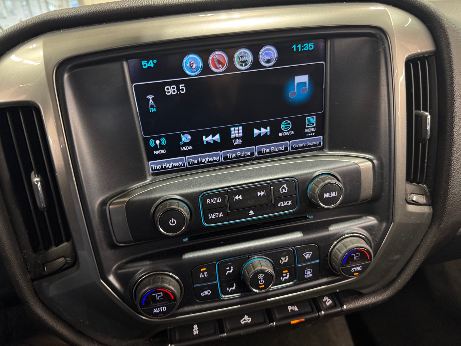 Thumbnail: 2018 Chevrolet Silverado 1500 - 4