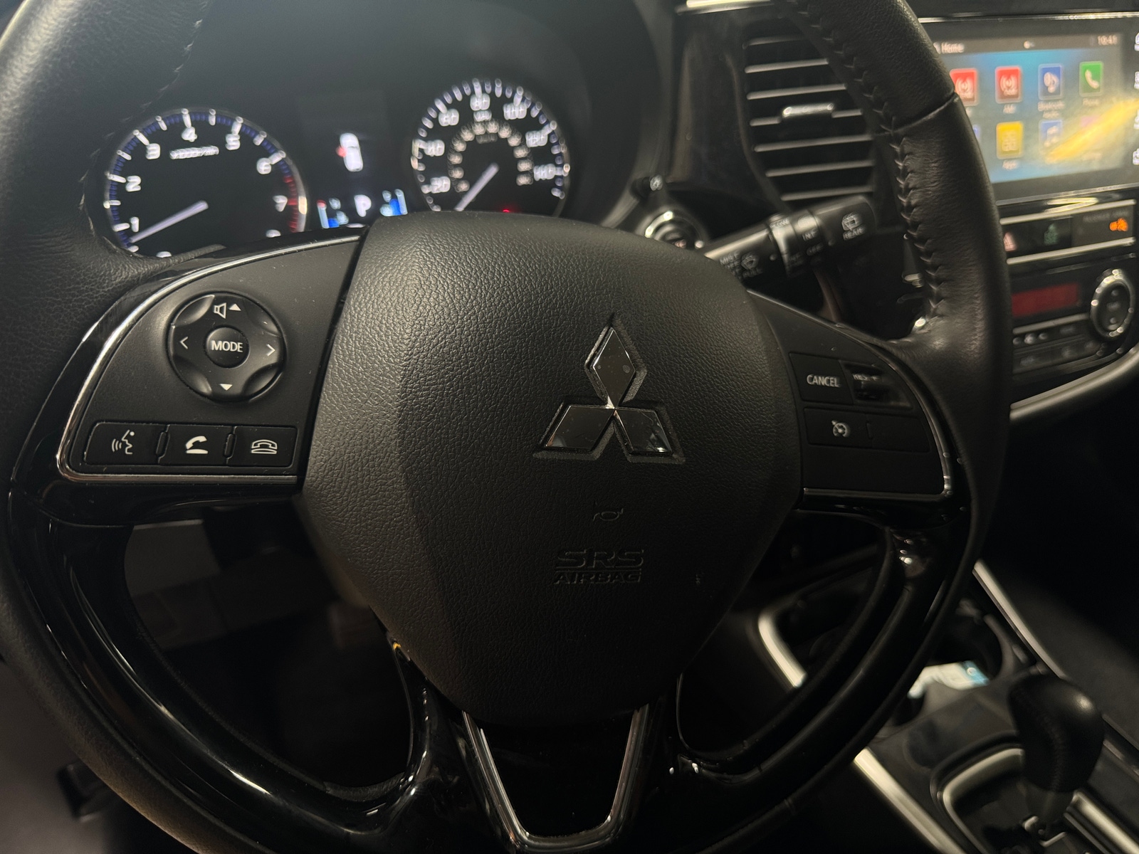 Thumbnail: 2019 Mitsubishi Outlander - 5