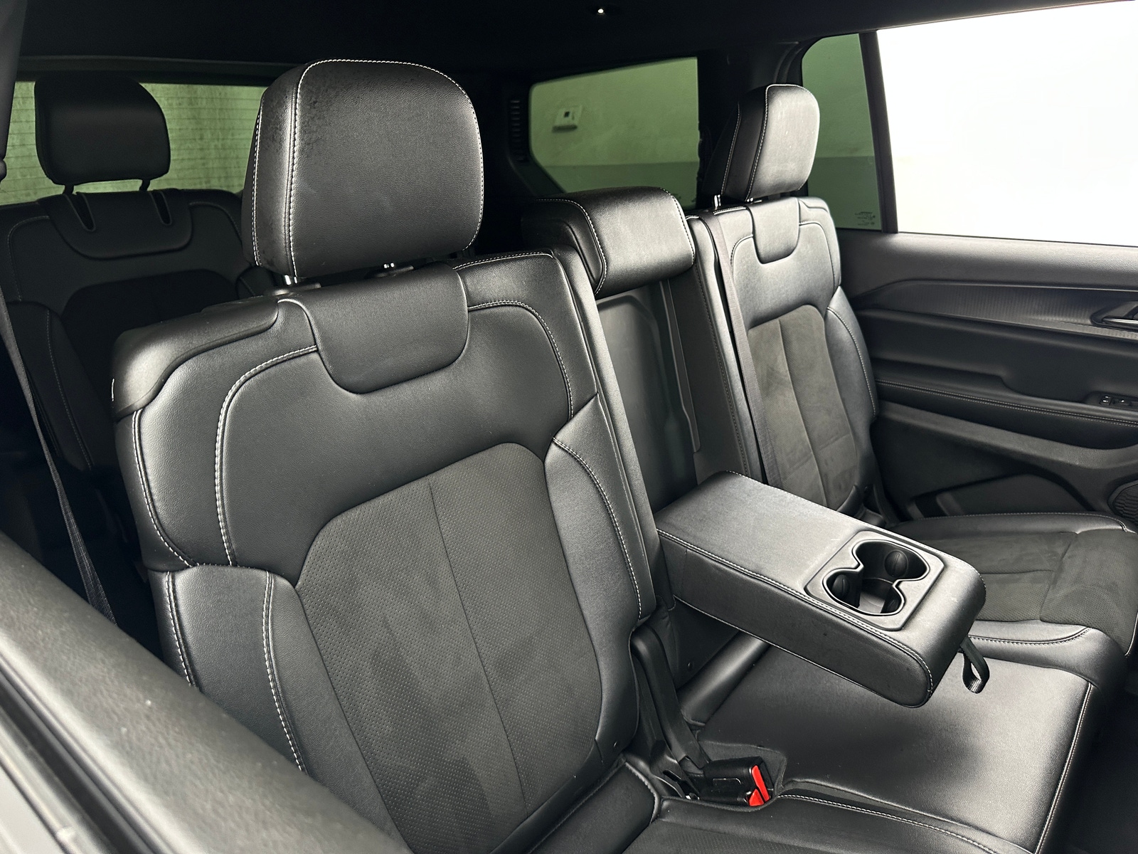 Thumbnail: 2024 Jeep Grand Cherokee L - 5