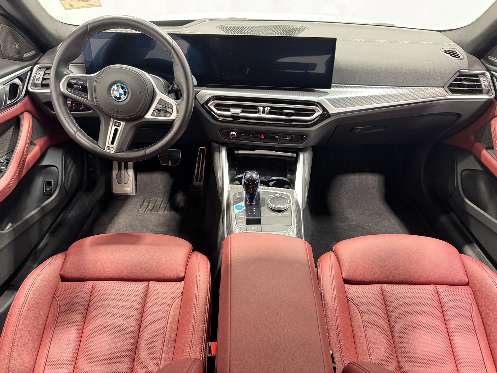 Thumbnail: 2023 BMW i4 - 2